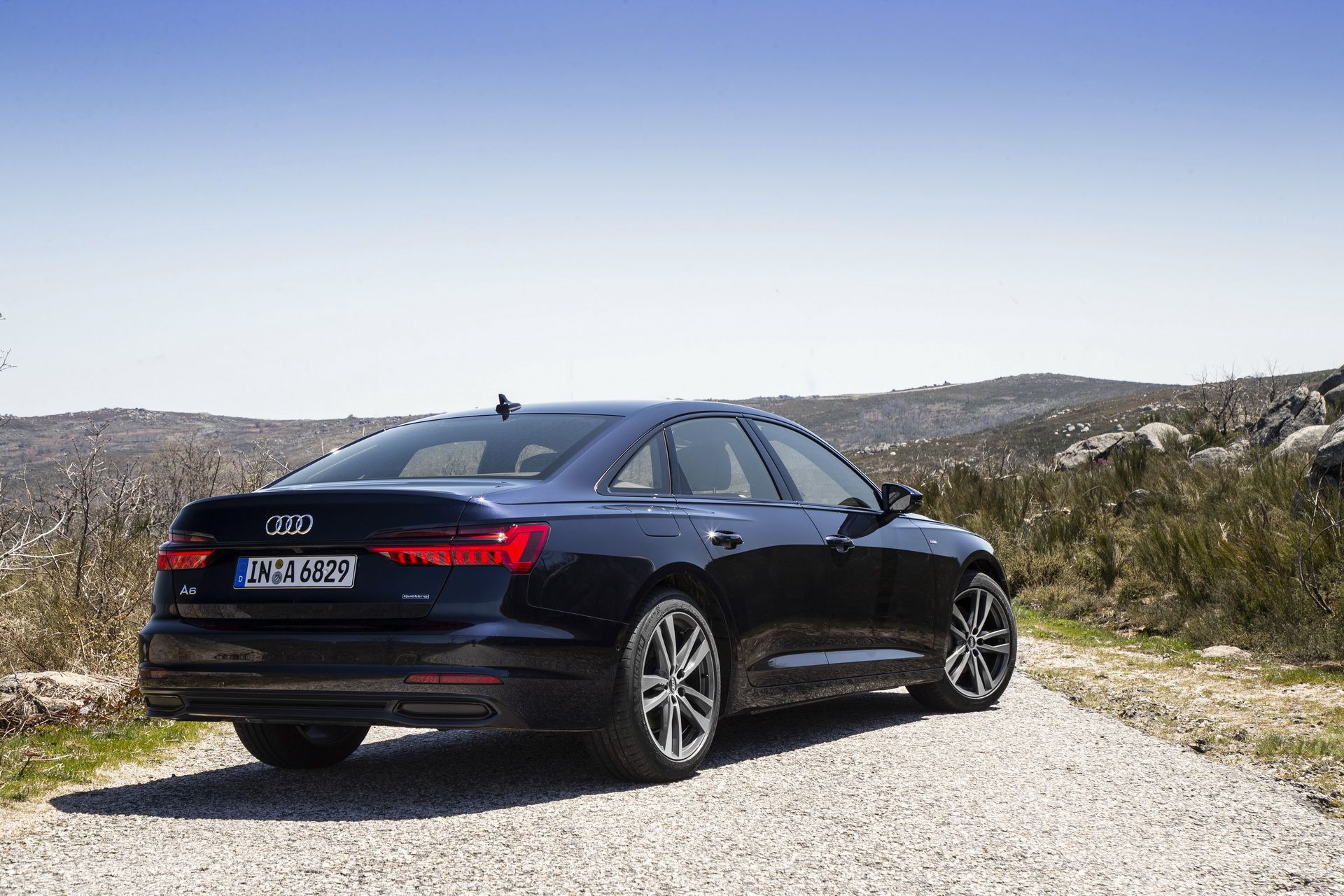 2019-audi-a6-mega-gallery-36 All-New 2019 Audi A6 Mega Gallery Highlights Its Dynamic Styling