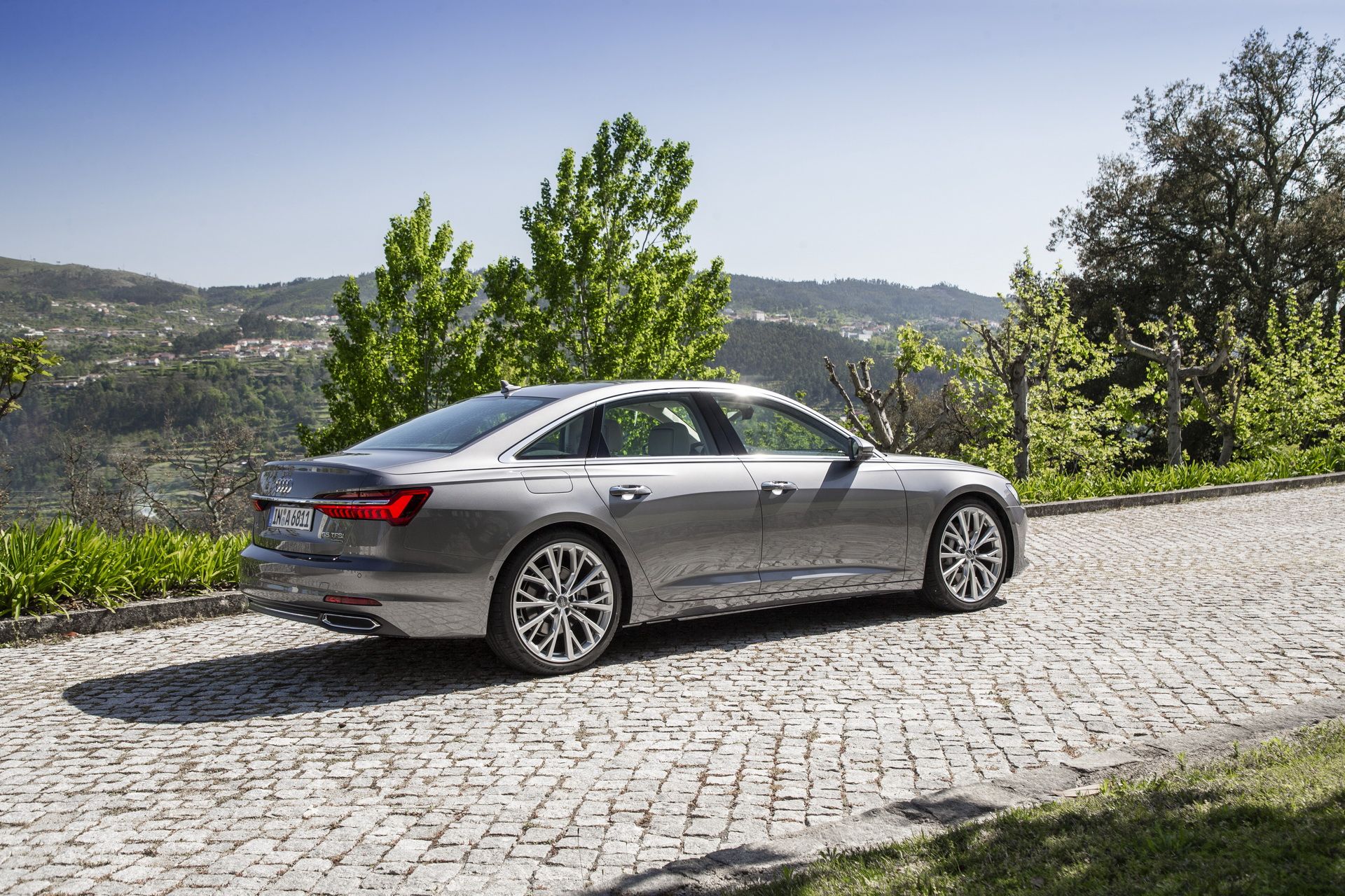 2019-audi-a6-mega-gallery-37 All-New 2019 Audi A6 Mega Gallery Highlights Its Dynamic Styling