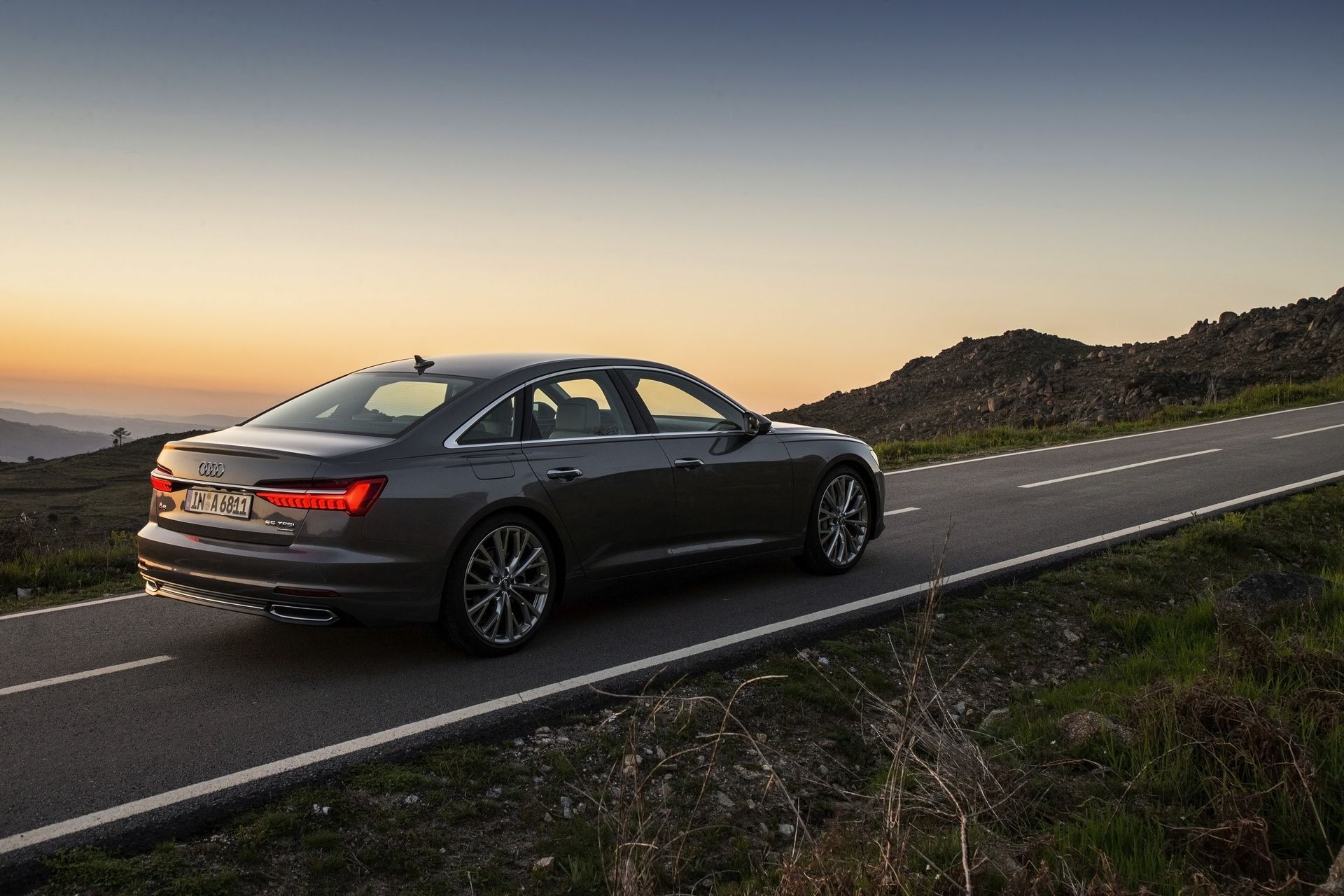 2019-audi-a6-mega-gallery-45 All-New 2019 Audi A6 Mega Gallery Highlights Its Dynamic Styling