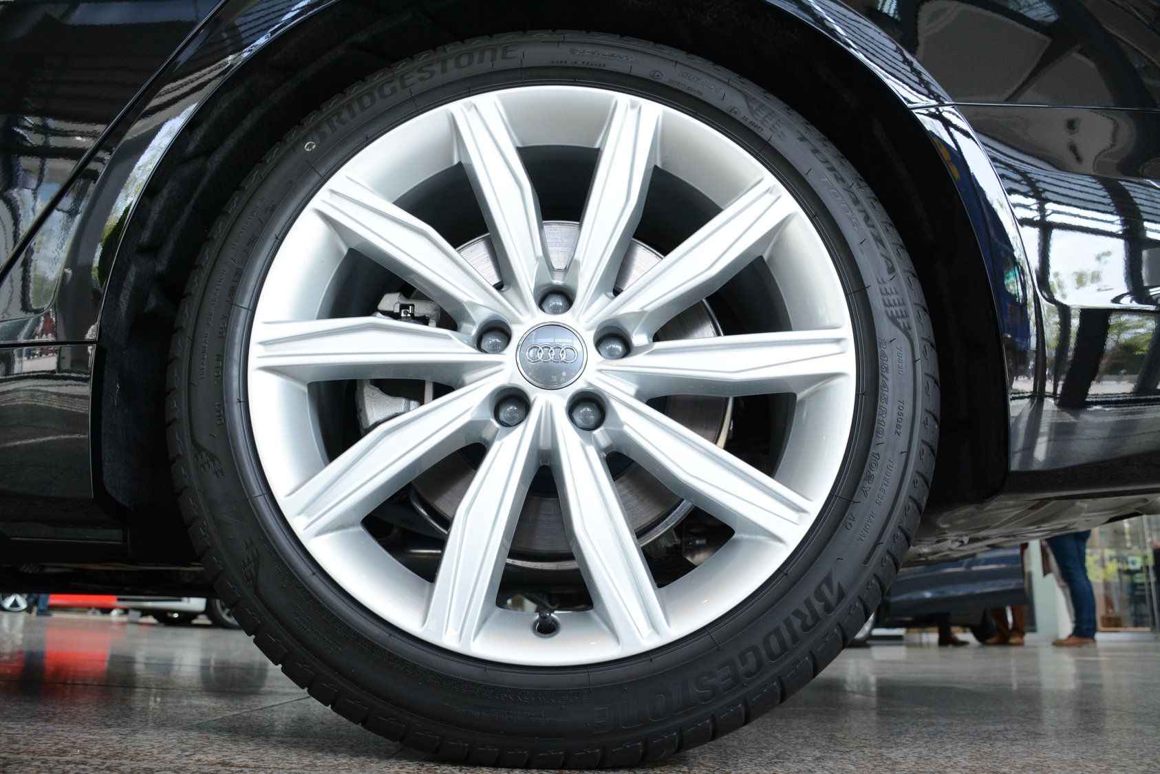 2019-audi-a6-myth-black-forum-ingolstadt-5 2019 Audi A6 Shows Up At The Forum Wearing Mythos Black Metallic