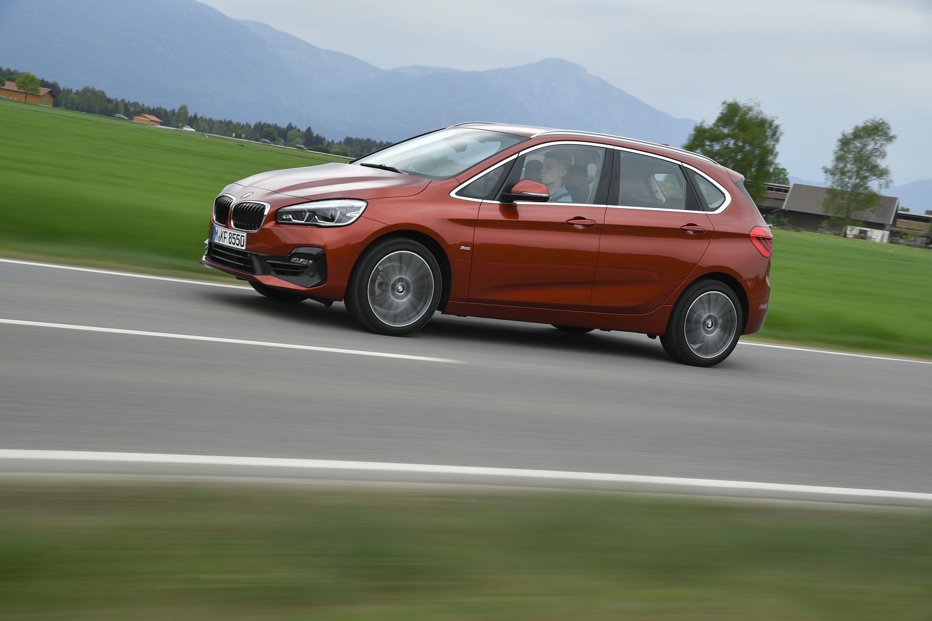 2019-bmw-2-series-active-tourer-12 Explore Facelifted 2018 BMW 2-Series Gran And Active Tourer MPVs In 131 Pictures