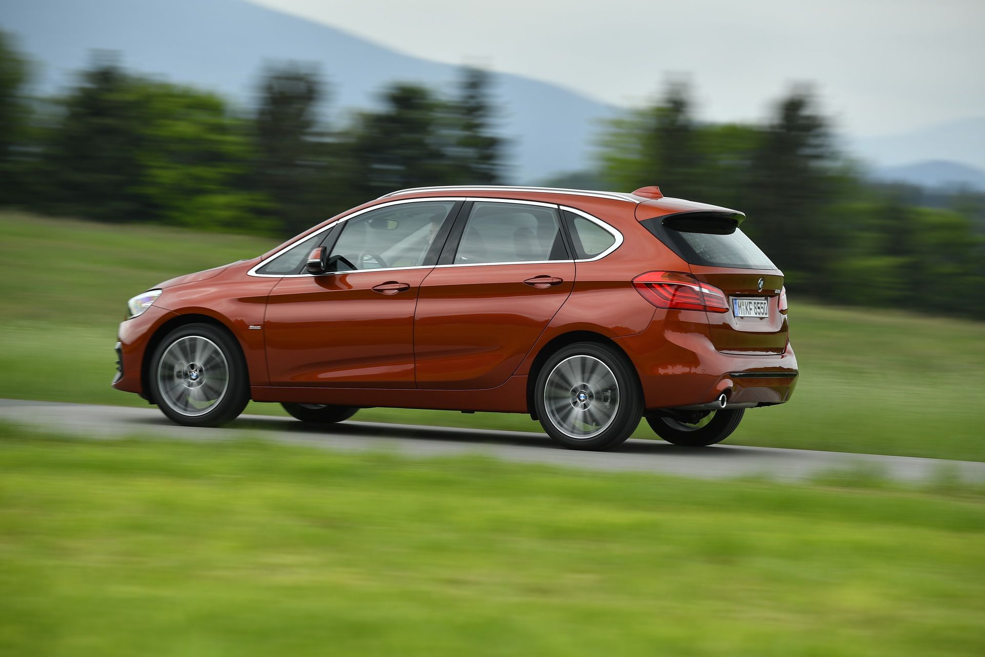 2019-bmw-2-series-active-tourer-15 Explore Facelifted 2018 BMW 2-Series Gran And Active Tourer MPVs In 131 Pictures