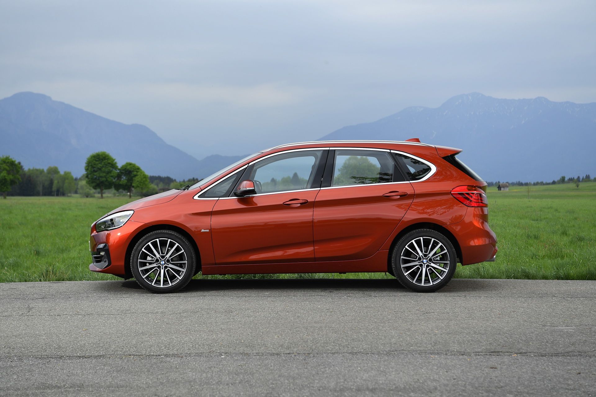2019-bmw-2-series-active-tourer-30 Explore Facelifted 2018 BMW 2-Series Gran And Active Tourer MPVs In 131 Pictures