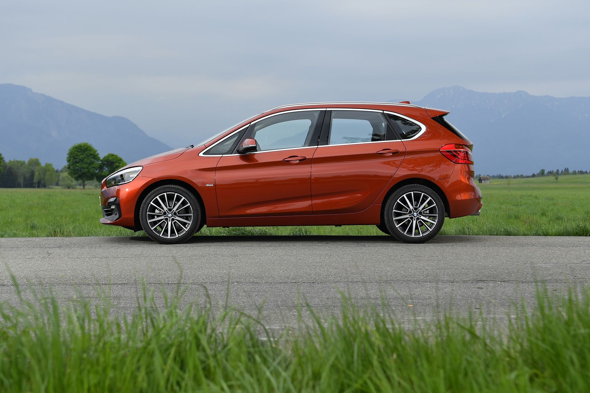 2019-bmw-2-series-active-tourer-31 Explore Facelifted 2018 BMW 2-Series Gran And Active Tourer MPVs In 131 Pictures