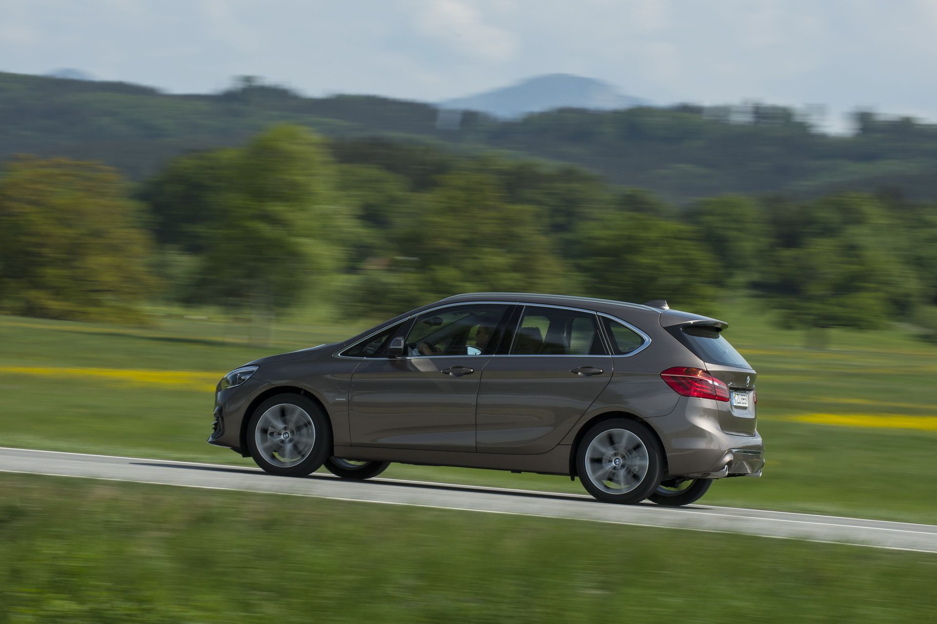 2019-bmw-2-series-active-tourer-49 Explore Facelifted 2018 BMW 2-Series Gran And Active Tourer MPVs In 131 Pictures