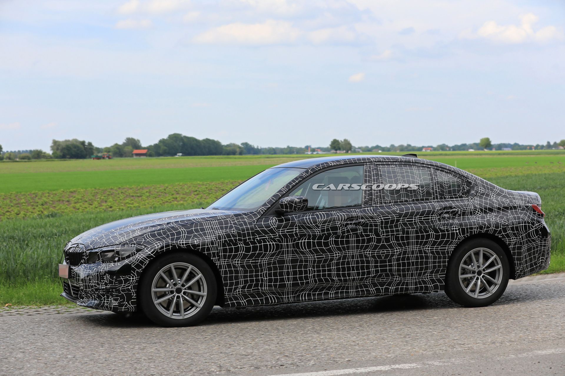 2019-bmw-3series-spied-inside-out-new-13 2019 BMW 3-Series: Latest Photos Along With Everything Else We Know (Updated)