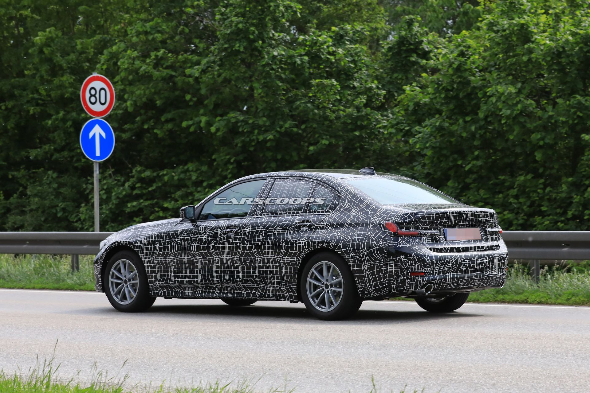 2019-bmw-3series-spied-inside-out-new-21 2019 BMW 3-Series: Latest Photos Along With Everything Else We Know (Updated)