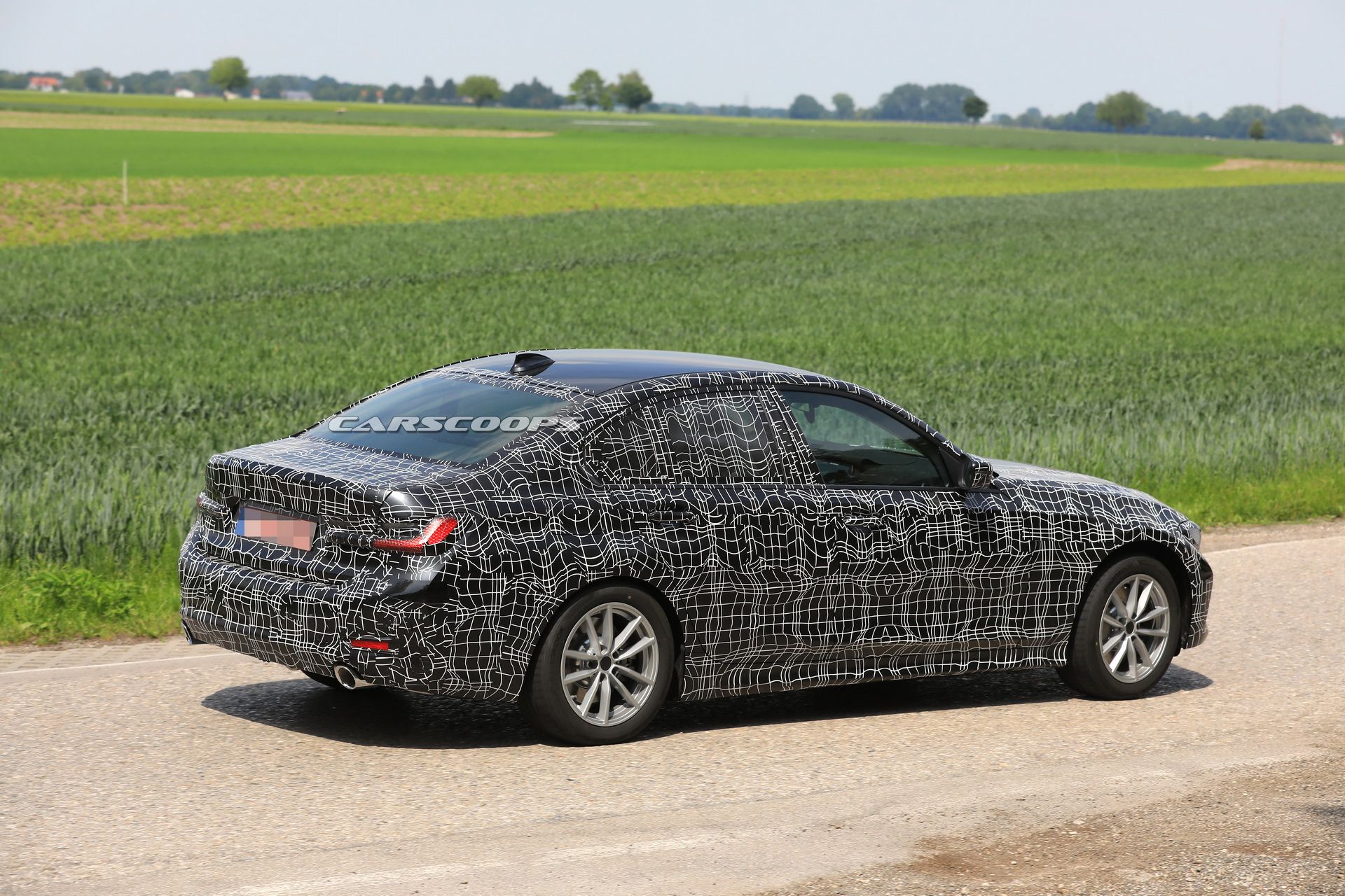 2019-bmw-3series-spied-inside-out-new-6 2019 BMW 3-Series: Latest Photos Along With Everything Else We Know (Updated)