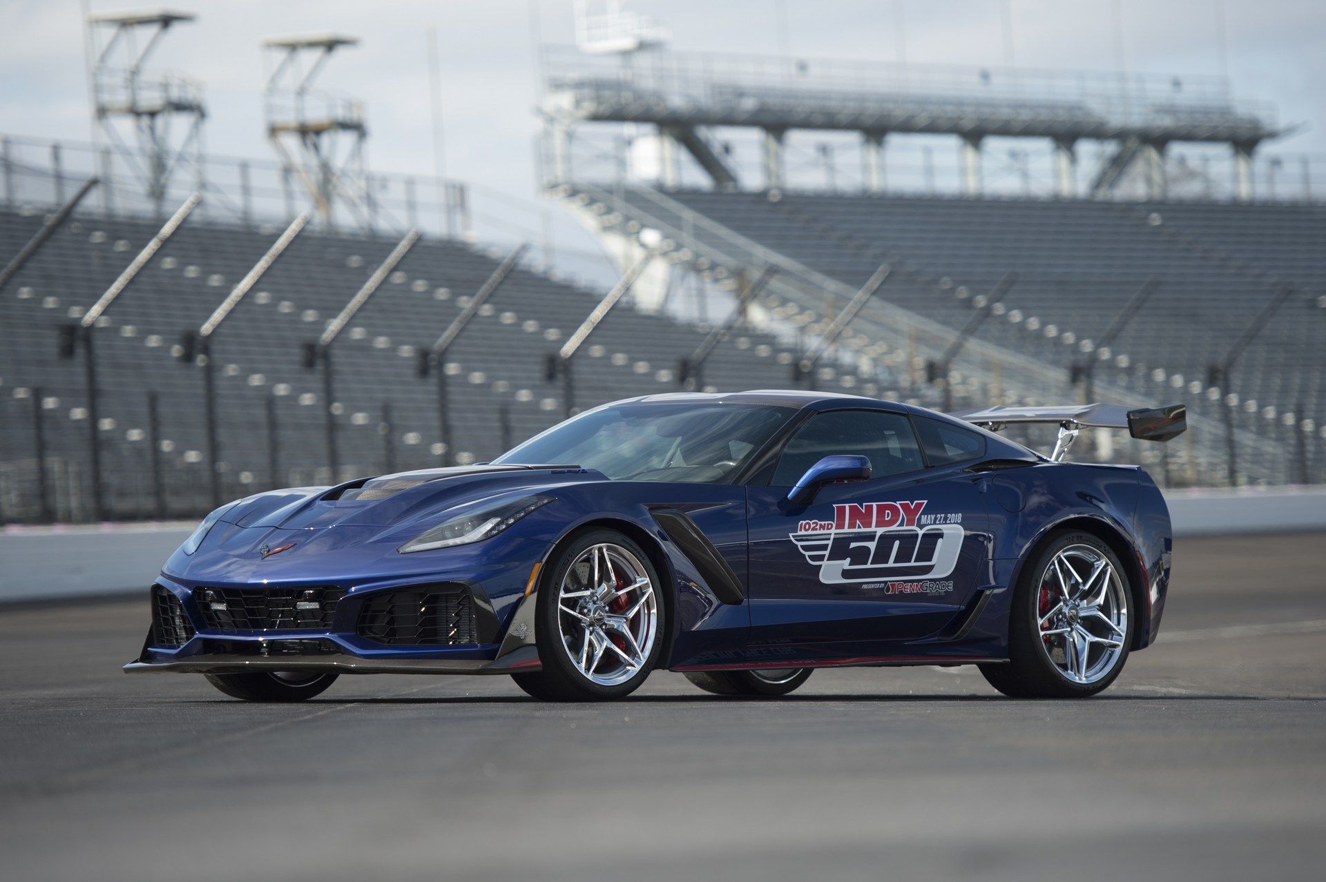 2019-corvette-zr1-indy500-oladipo-2 Indiana Pacers Star Victor Oladipo Will Drive 2019 Corvette ZR1 Pace Car At Indy 500