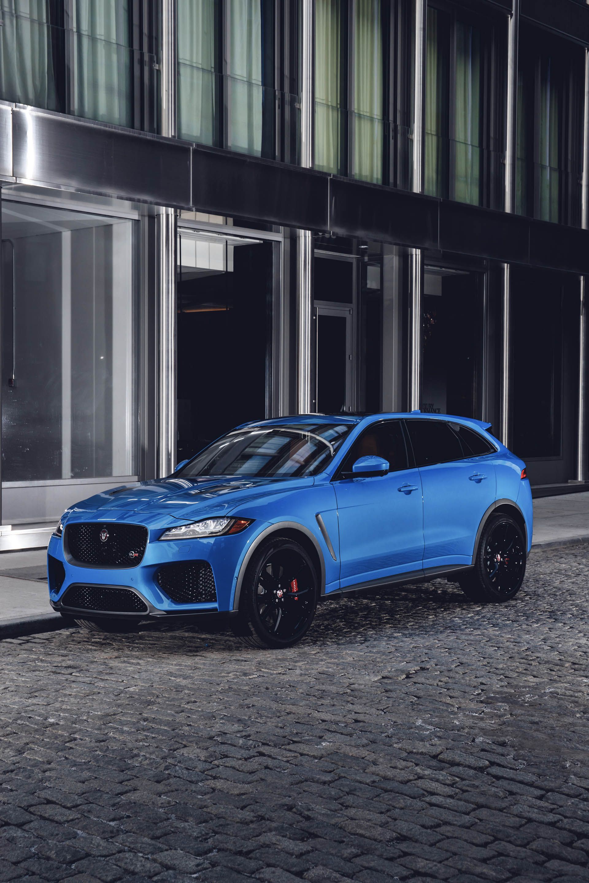 2019-jaguar-f-pace-13 2019 Jaguar F-Pace Gets 542 HP SVR Version, New Safety And Trim Features