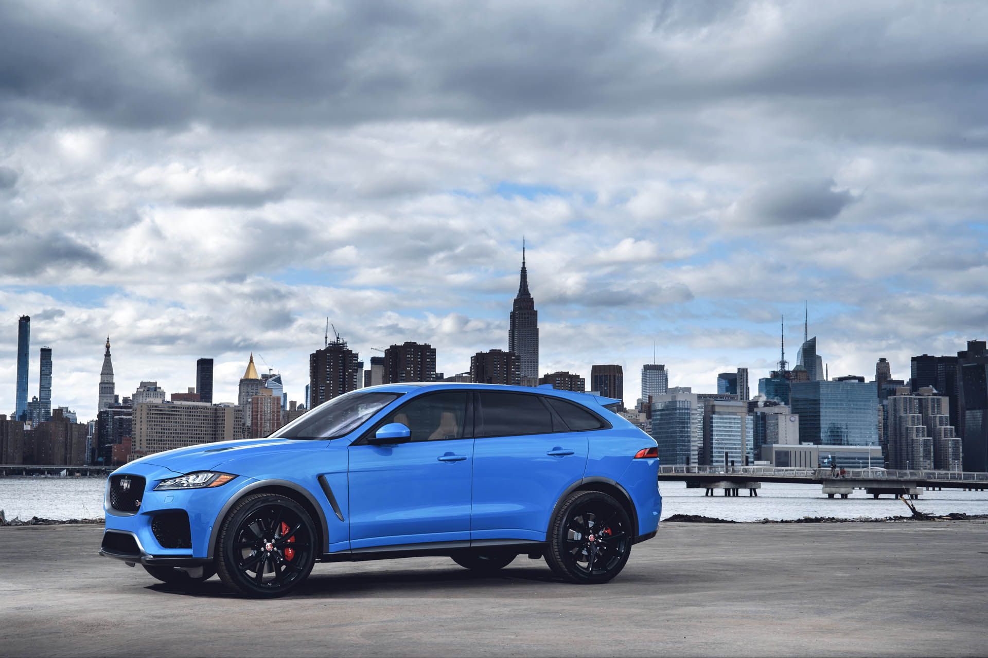 2019-jaguar-f-pace-14 2019 Jaguar F-Pace Gets 542 HP SVR Version, New Safety And Trim Features