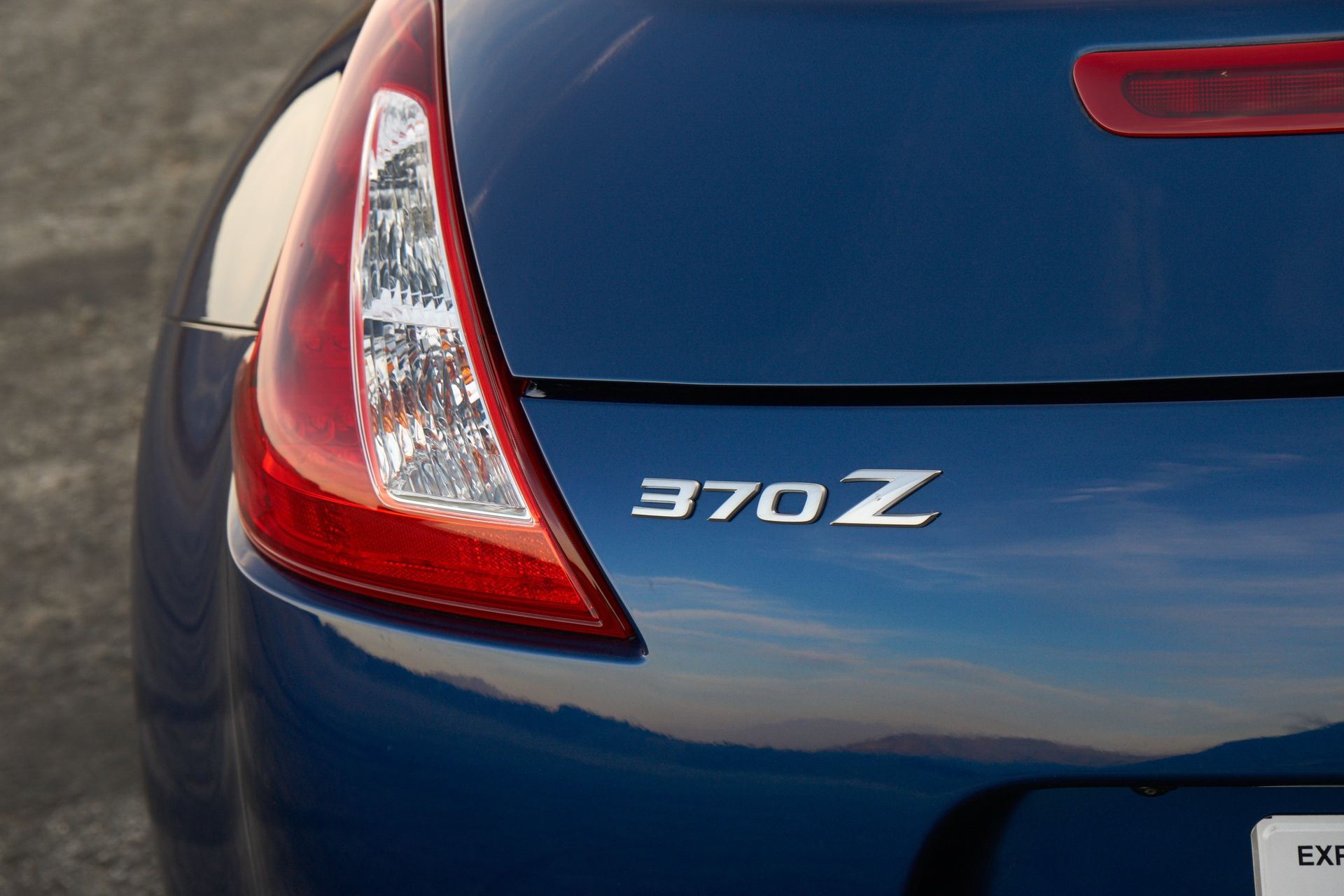 2019-nissan-370z-35 2019 Nissan 370Z Soldiers On From $29,990 With Two New Colors For The Heritage Edition