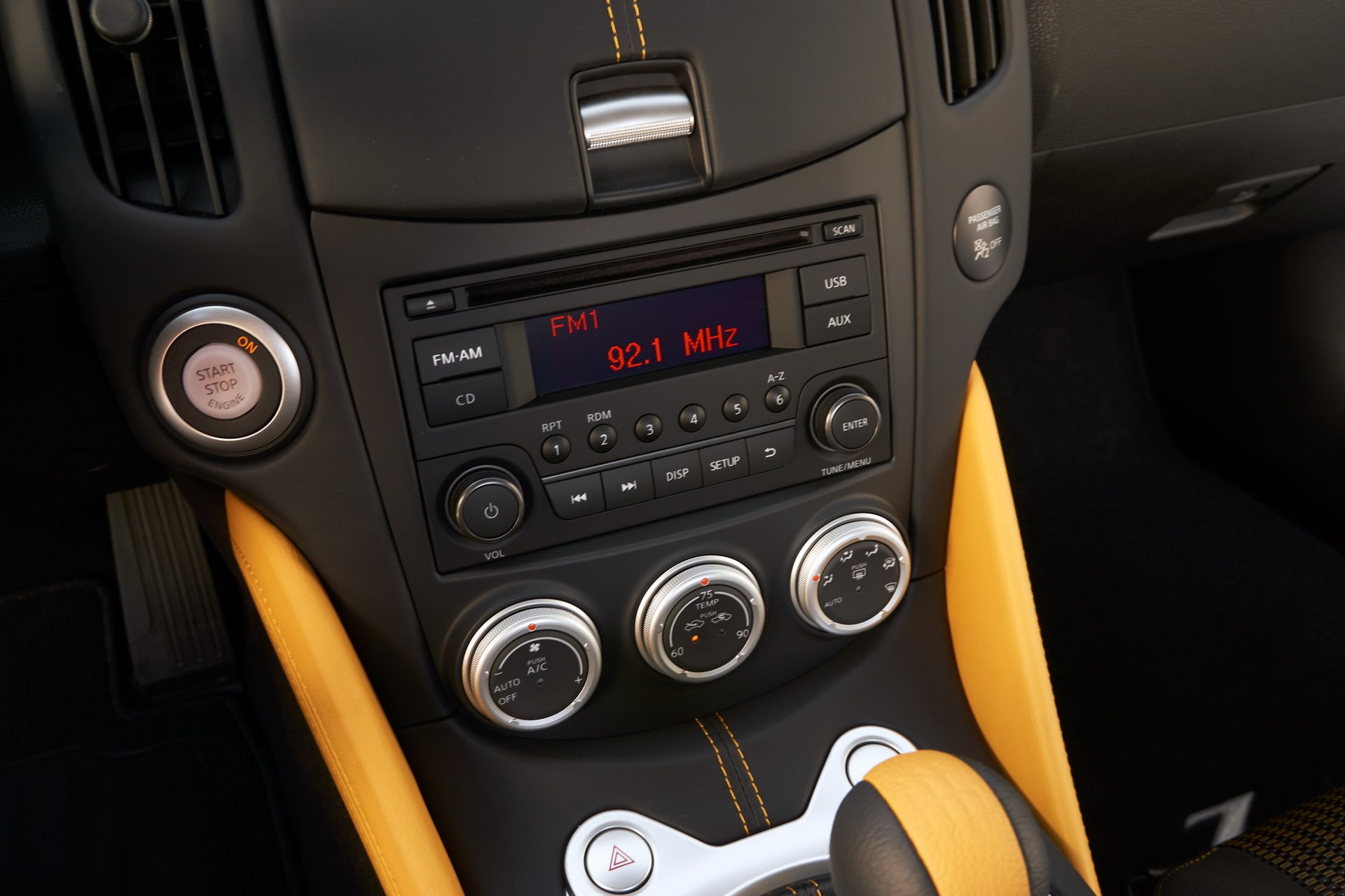 2019-nissan-370z-36 2019 Nissan 370Z Soldiers On From $29,990 With Two New Colors For The Heritage Edition