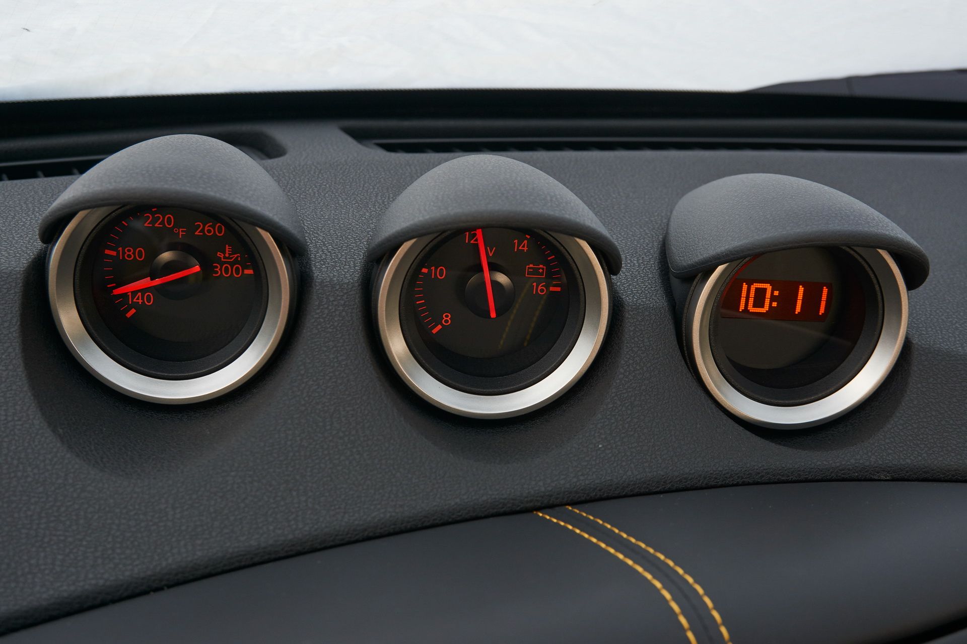 2019-nissan-370z-39 2019 Nissan 370Z Soldiers On From $29,990 With Two New Colors For The Heritage Edition