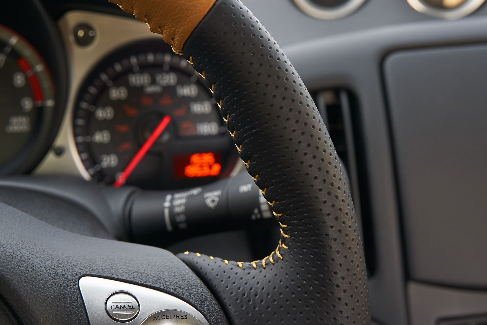 2019-nissan-370z-45 2019 Nissan 370Z Soldiers On From $29,990 With Two New Colors For The Heritage Edition