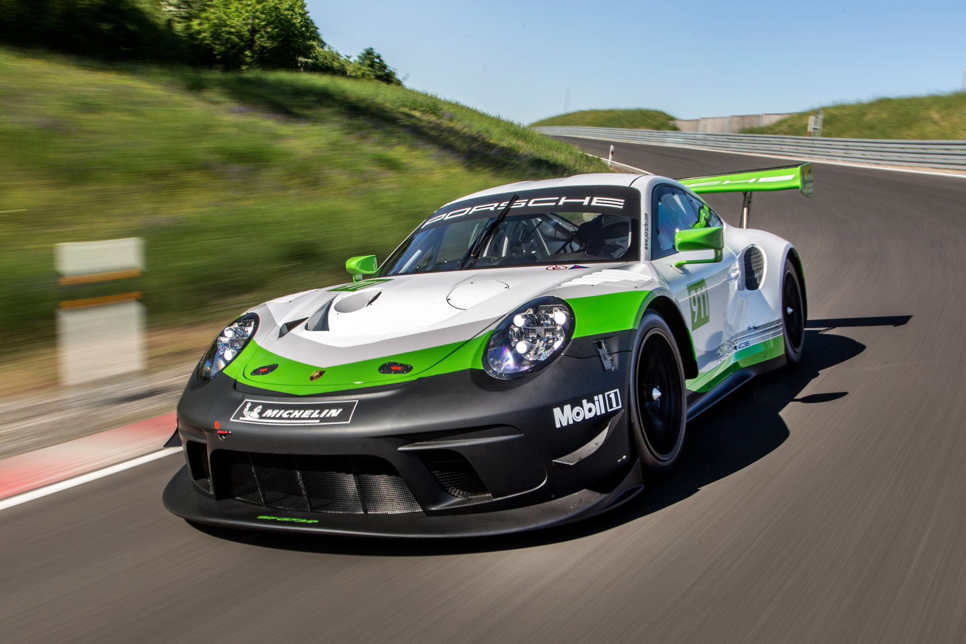 2019-porsche-911-gt3-r-1 2019 Porsche 911 GT3 R Track Beast Arrives With €459,000 Starting Price