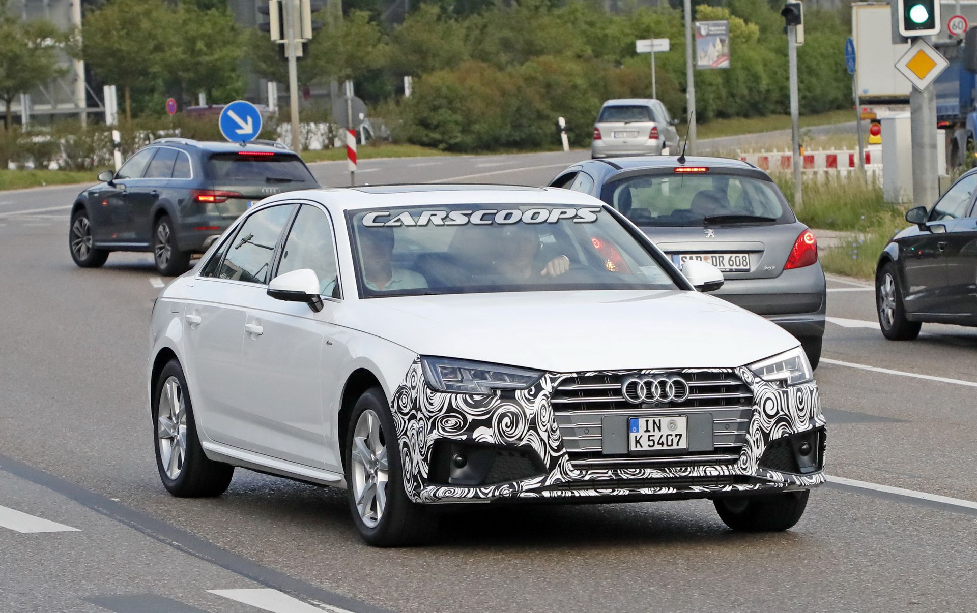 Audi-A4-sedan-facelift-02 Facelifted 2019 Audi A4 To Gain Minor Styling Updates And More Tech
