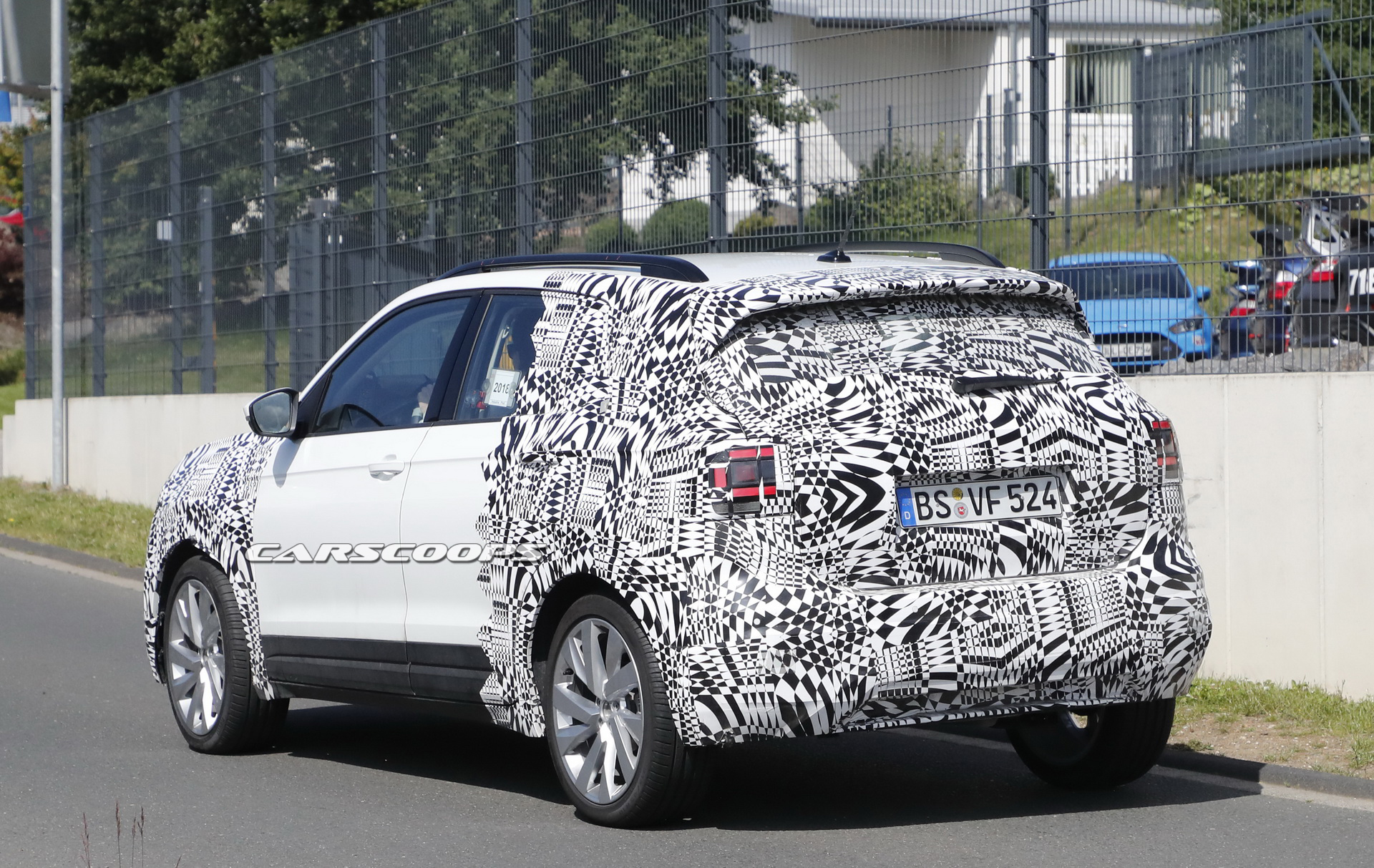 VW_T-Cross_14 Volkswagen T-Cross Baby SUV Getting Ready For Its Debut