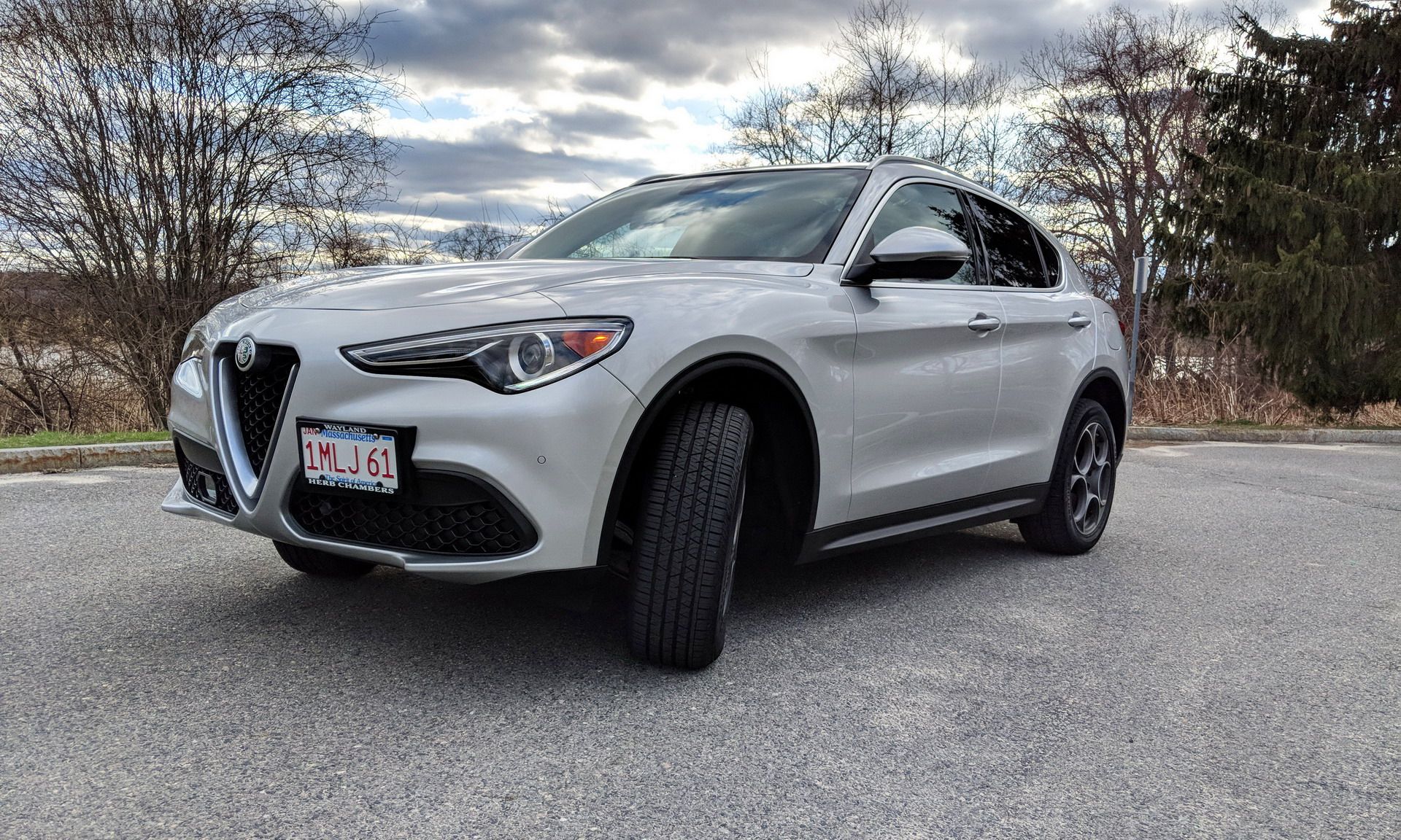 Alfa-Romeo-Stelvio-Exterior-7 2018 Alfa Romeo Stelvio 2.0T Q4 Review: Does It Pass Or Fail?