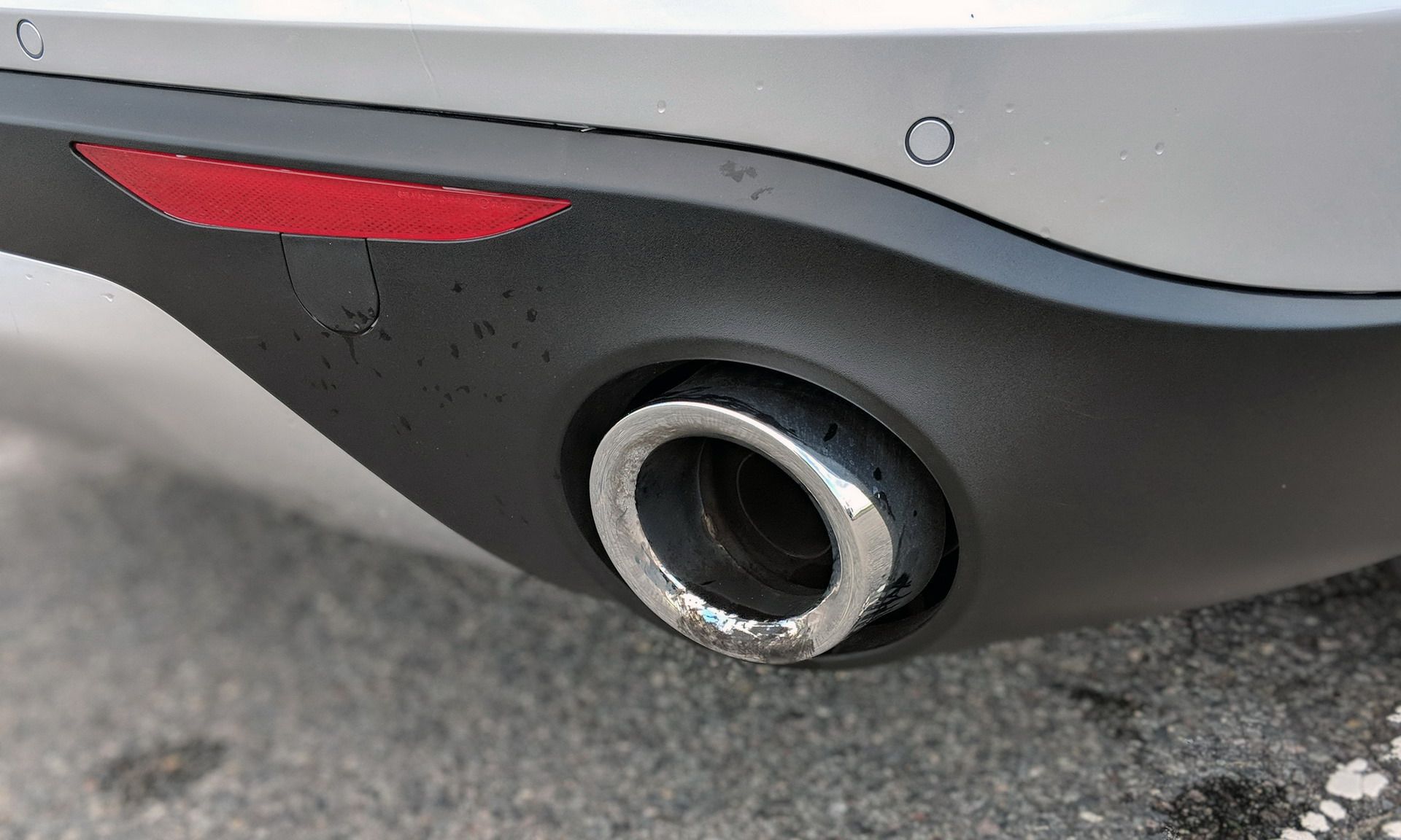 Alfa-Romeo-Stelvio-Exterior-Details-1 2018 Alfa Romeo Stelvio 2.0T Q4 Review: Does It Pass Or Fail?