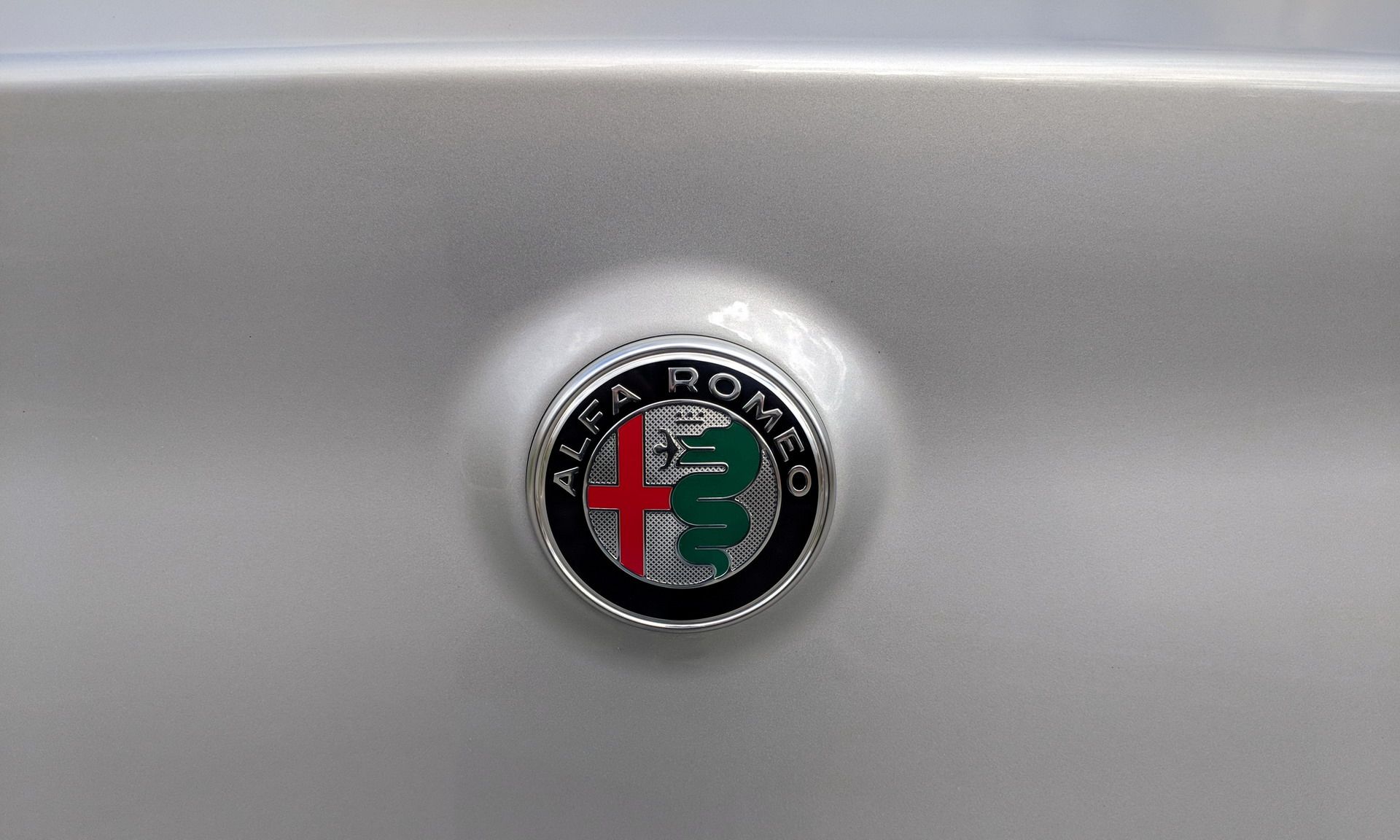 Alfa-Romeo-Stelvio-Exterior-Details-9 2018 Alfa Romeo Stelvio 2.0T Q4 Review: Does It Pass Or Fail?