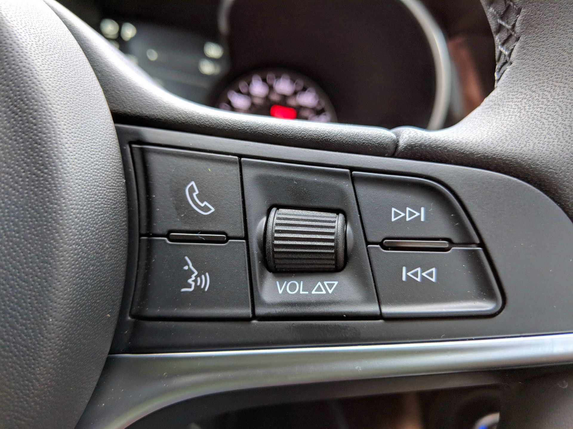 Alfa-Romeo-Stelvio-Interior-30 2018 Alfa Romeo Stelvio 2.0T Q4 Review: Does It Pass Or Fail?