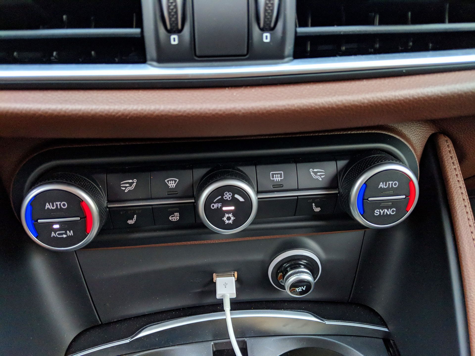 Alfa-Romeo-Stelvio-Interior-33 2018 Alfa Romeo Stelvio 2.0T Q4 Review: Does It Pass Or Fail?