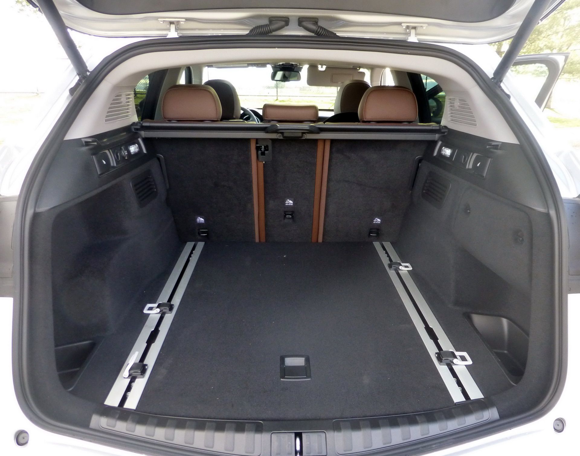 Alfa-Romeo-Stelvio-Interior-39 2018 Alfa Romeo Stelvio 2.0T Q4 Review: Does It Pass Or Fail?