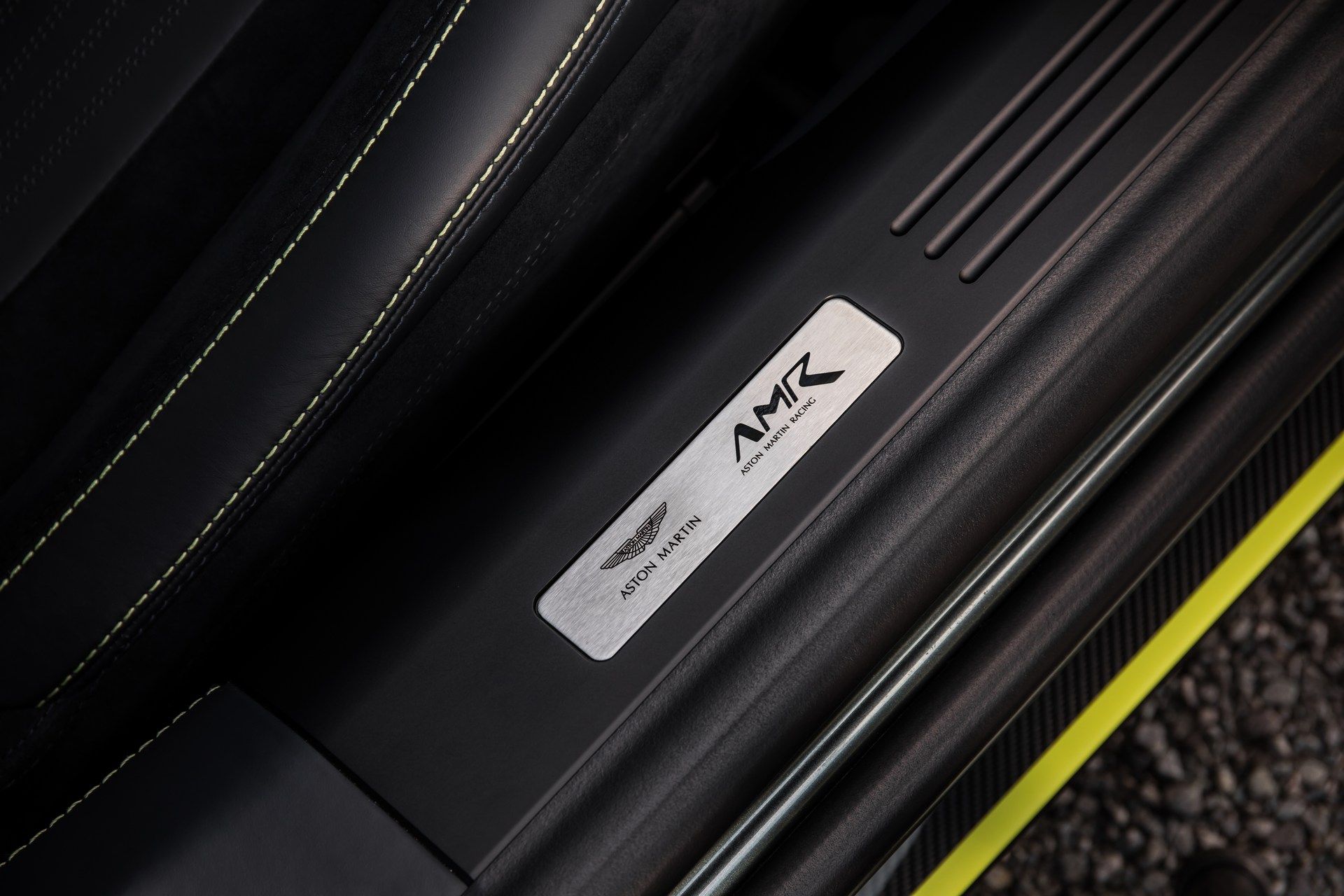 Aston-Martin-DB11-AMR-7 Aston Martin DB11 AMR Debuts With 630 HP And 208 MPH Top Speed