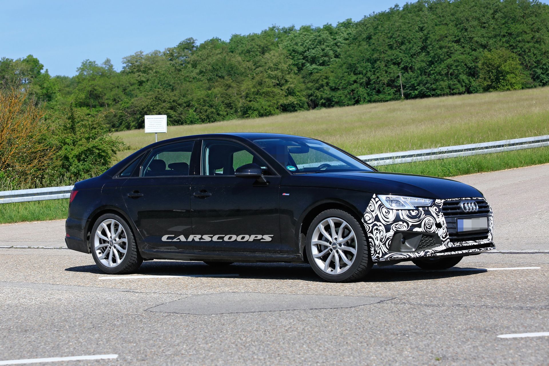 Audi_A4_Facelift_Scoop_05 Facelifted 2019 Audi A4 To Gain Minor Styling Updates And More Tech