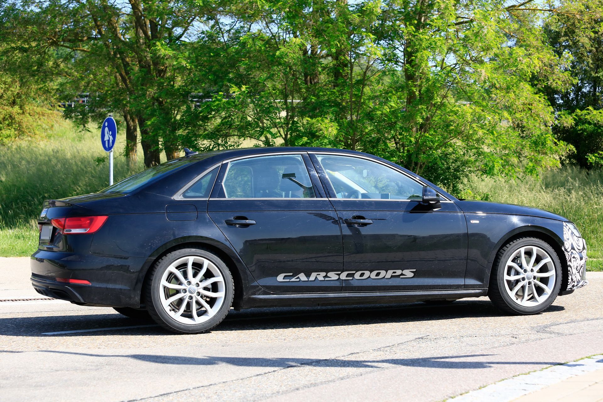 Audi_A4_Facelift_Scoop_06 Facelifted 2019 Audi A4 To Gain Minor Styling Updates And More Tech