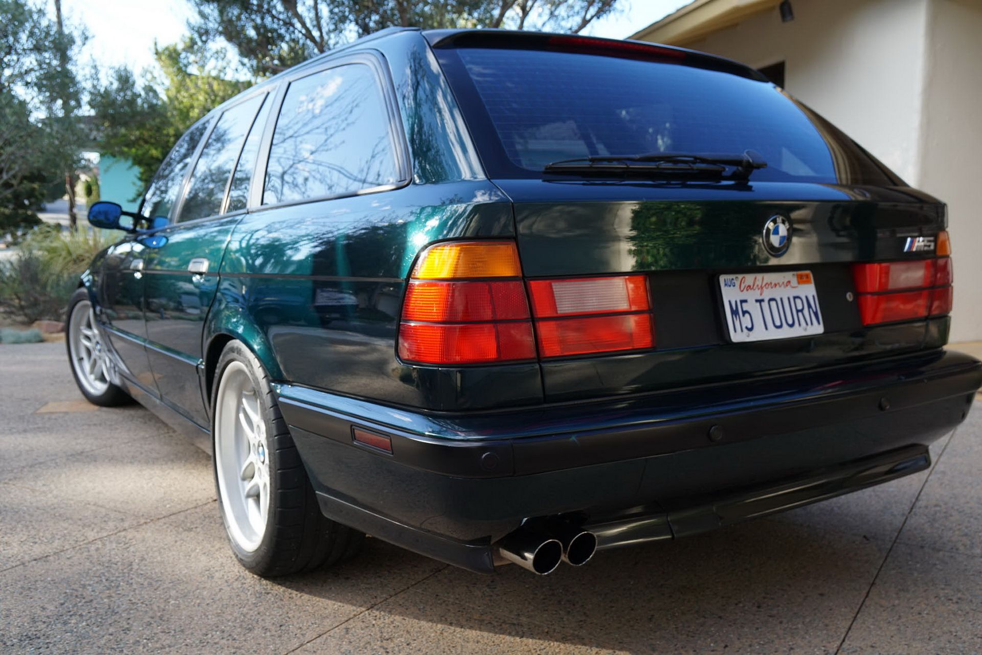 BMW-E34-M5-Touring-09 Oxford Green BMW E34 M5 Touring Is Just Pure Wagon Porn