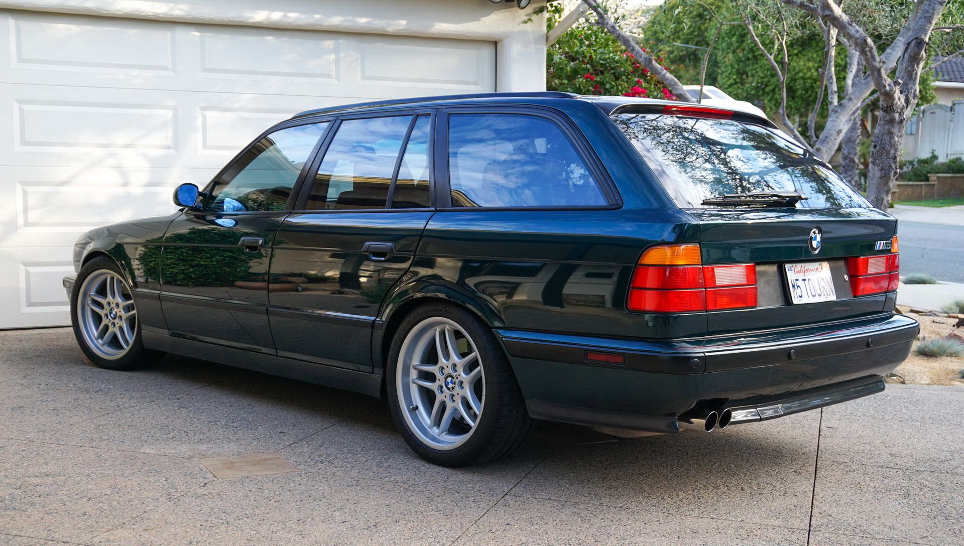 BMW-E34-M5-Touring-11 Oxford Green BMW E34 M5 Touring Is Just Pure Wagon Porn