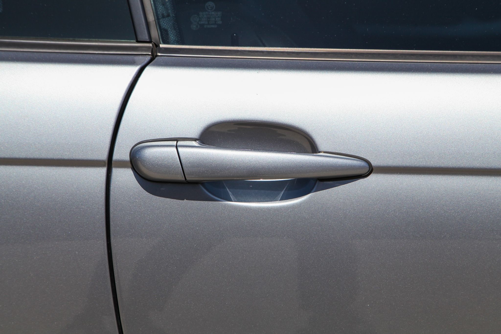 BMW-M3-E46-Auction-17 Six-Speed BMW E46 M3 Is For The Driving Enthusiast