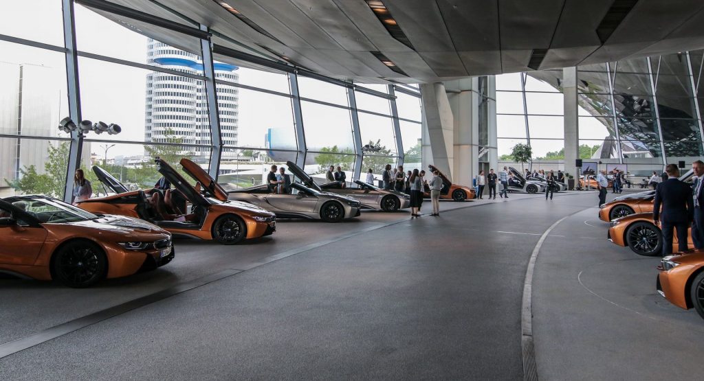 BMW Hands Over The Very First i8 Roadsters