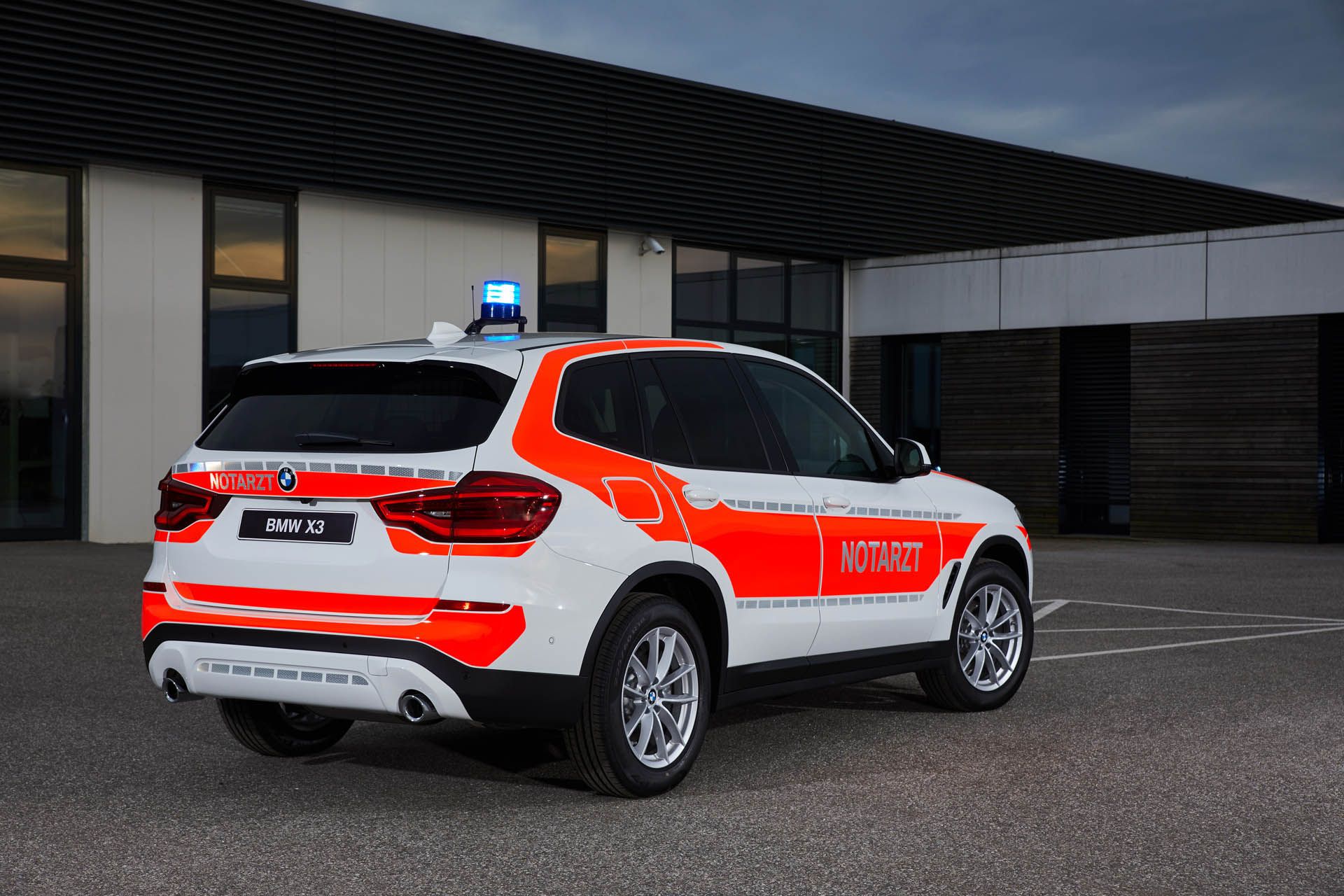 BMWX3xDrive20d-emergency-physician-07 Mini JCW Makes For A Pretty Cool Little Cop Car At BMW’s RETTmobil Stand