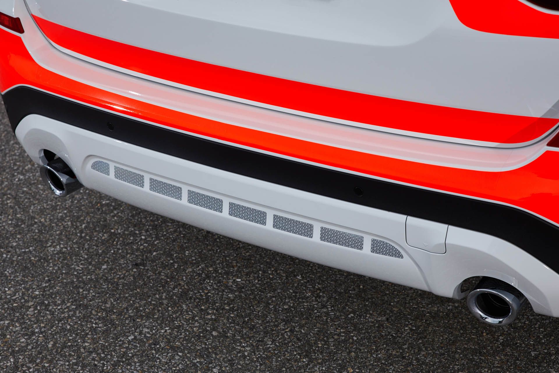 BMWX3xDrive20d-emergency-physician-15 Mini JCW Makes For A Pretty Cool Little Cop Car At BMW’s RETTmobil Stand