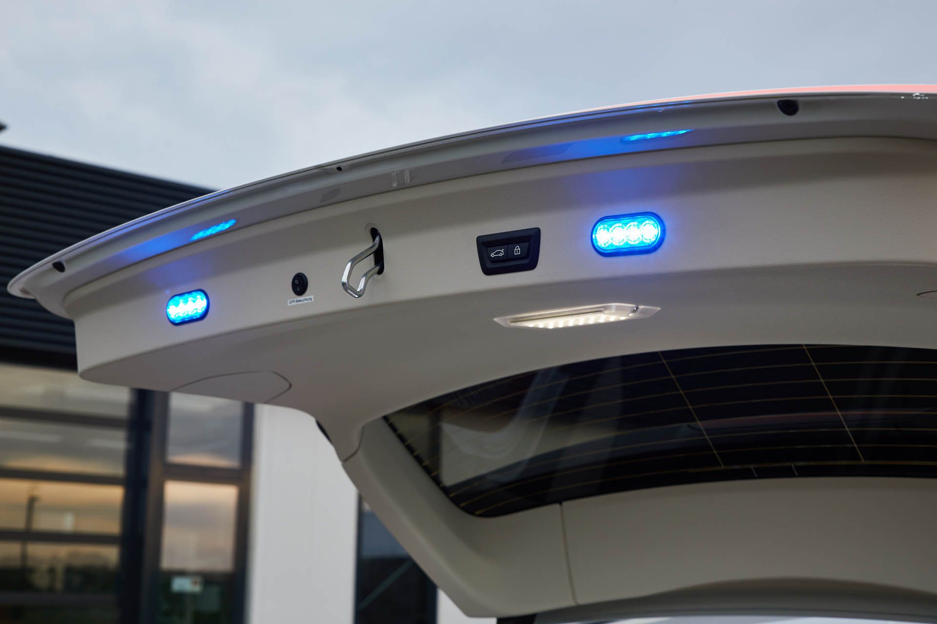 BMWX3xDrive20d-emergency-physician-17 Mini JCW Makes For A Pretty Cool Little Cop Car At BMW’s RETTmobil Stand