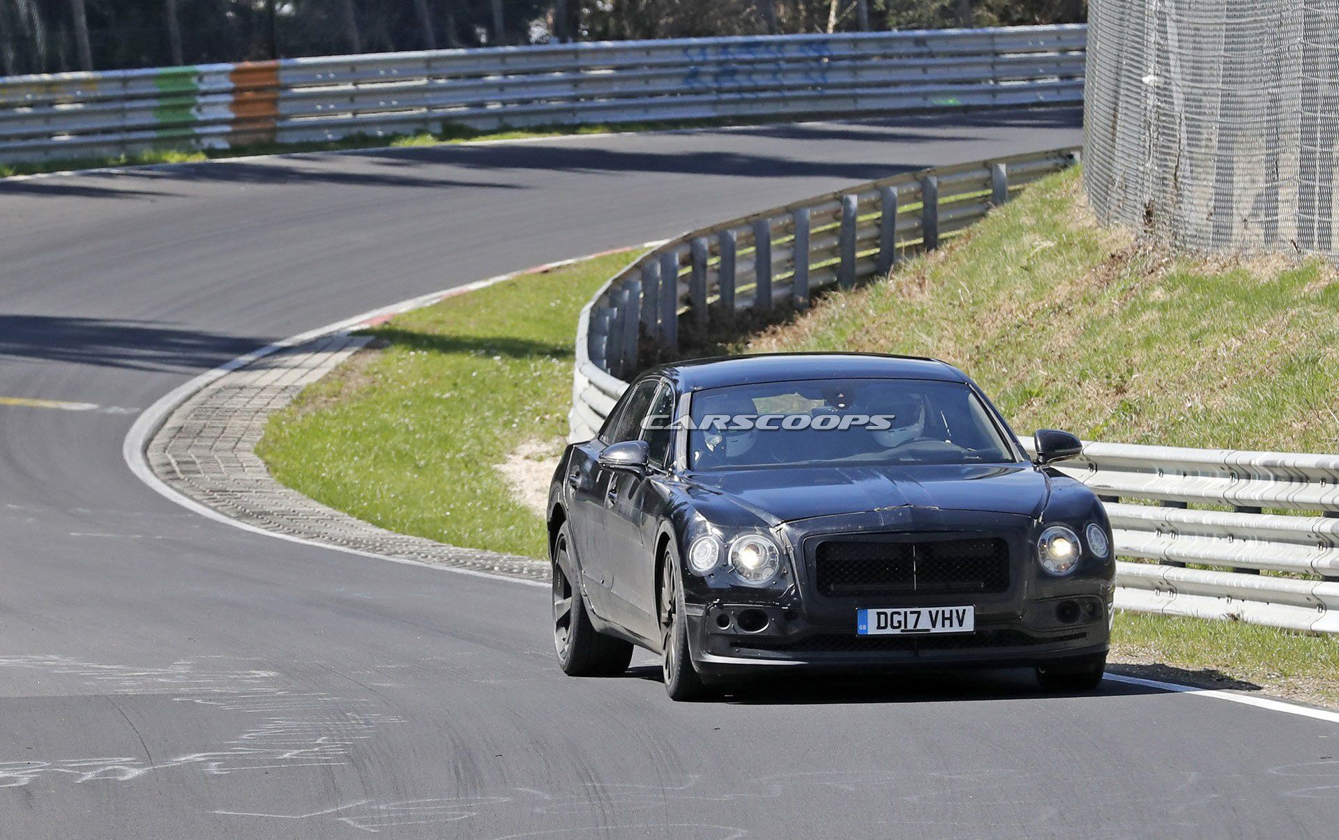 Bentley-Flying-Spur-1 2019 Bentley Flying Spur Almost Ready Ahead Of Possible Unveiling Later This Year
