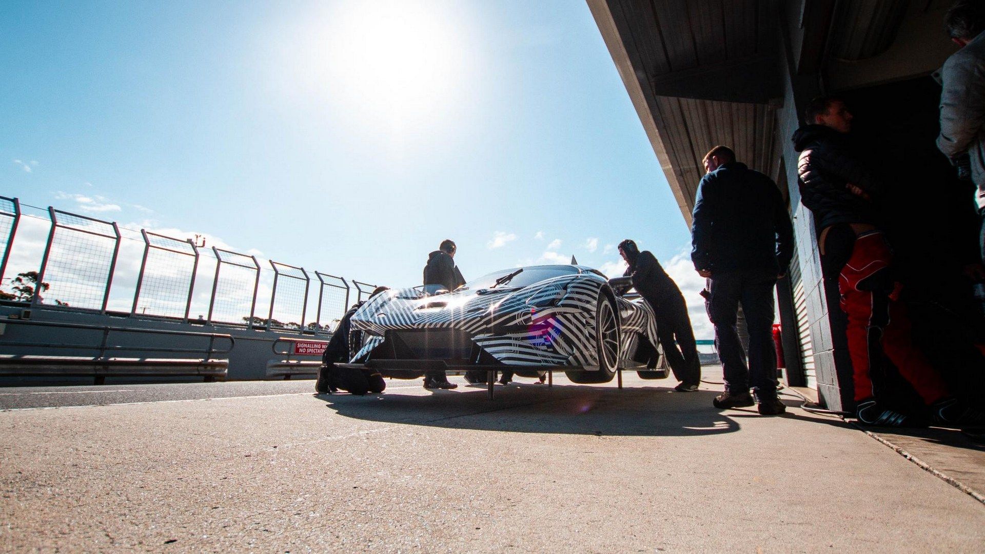 Brabham-BT62-10 Brabham BT62 Revealed As A Track-Only Supercar With 700 HP