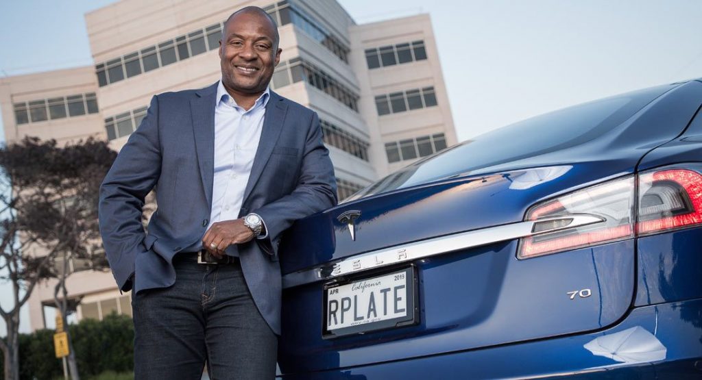 California Starts Pilot With Digital License Plates, What It’ll Cost