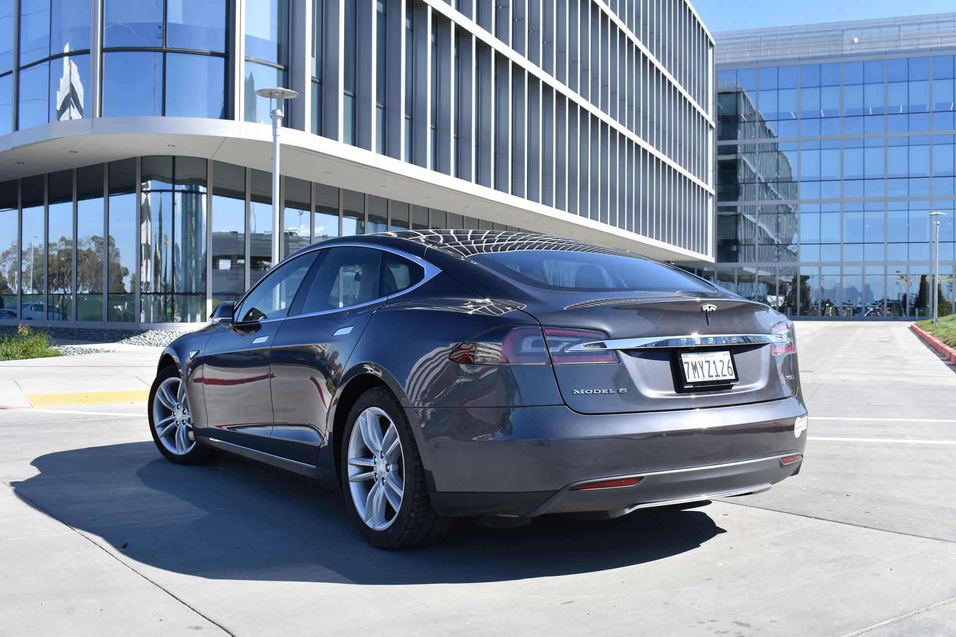 California-Digital-License-Plate-3 California Starts Pilot With Digital License Plates, What It’ll Cost You