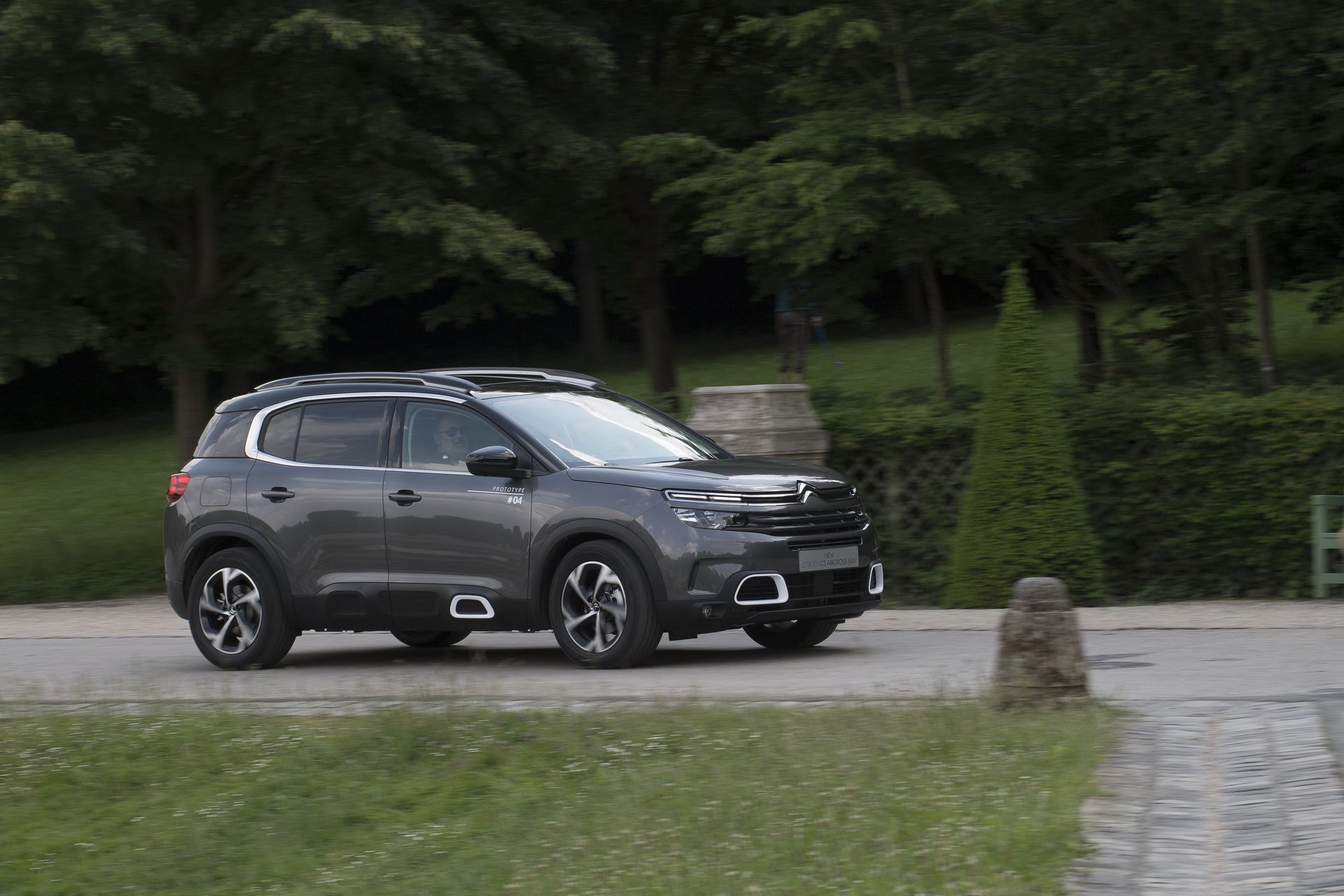 Citroen-C5-Aircross-18 New Citroen C5 Aircross Arrives In Europe As The Comfiest Compact SUV