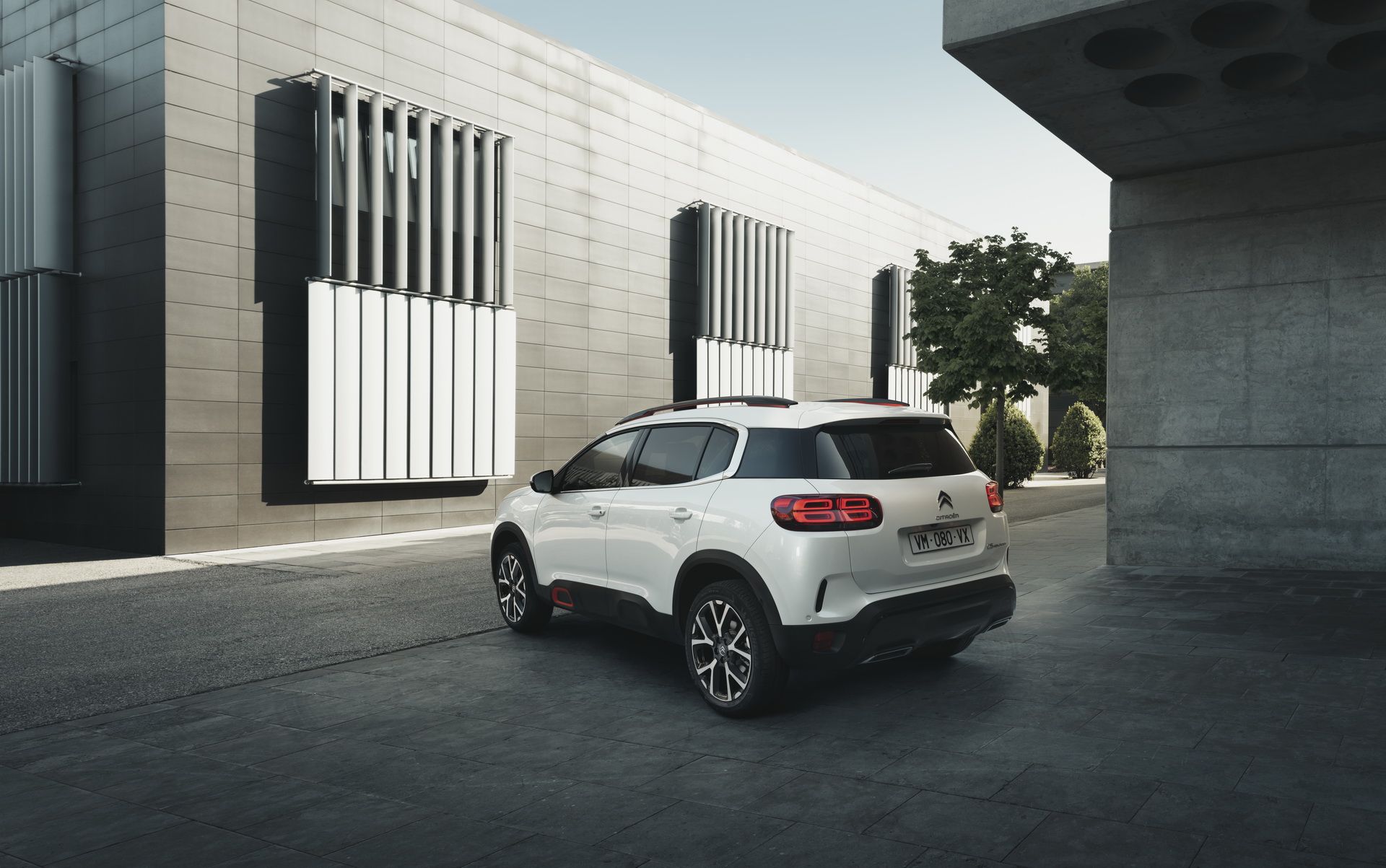 Citroen-C5-Aircross-24 New Citroen C5 Aircross Arrives In Europe As The Comfiest Compact SUV