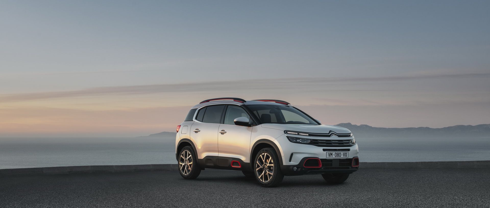 Citroen-C5-Aircross-25 New Citroen C5 Aircross Arrives In Europe As The Comfiest Compact SUV