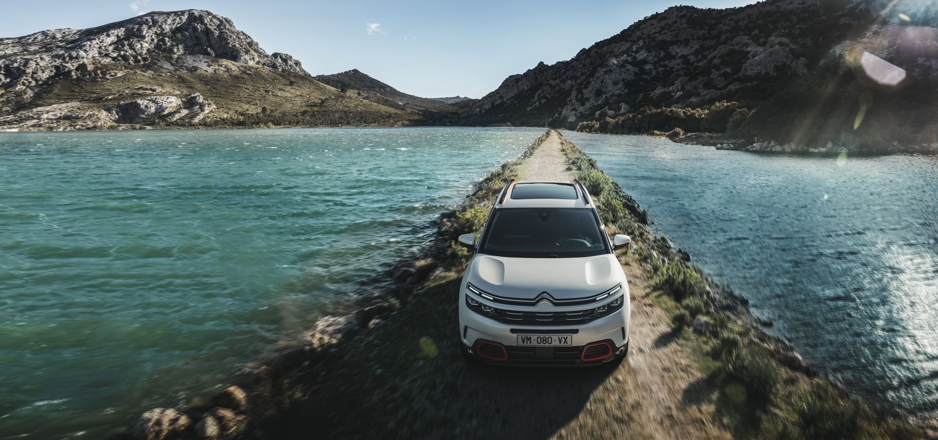 Citroen-C5-Aircross-28 New Citroen C5 Aircross Arrives In Europe As The Comfiest Compact SUV
