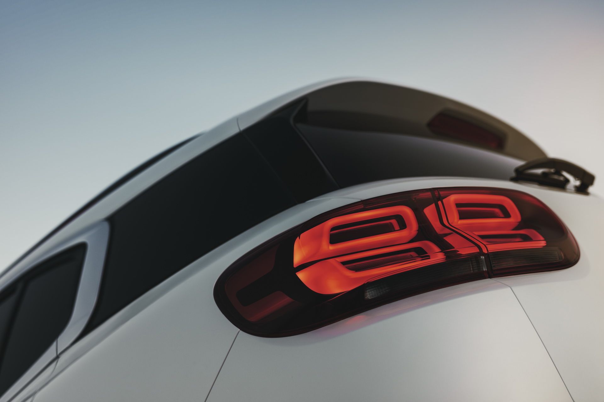 Citroen-C5-Aircross-49 New Citroen C5 Aircross Arrives In Europe As The Comfiest Compact SUV