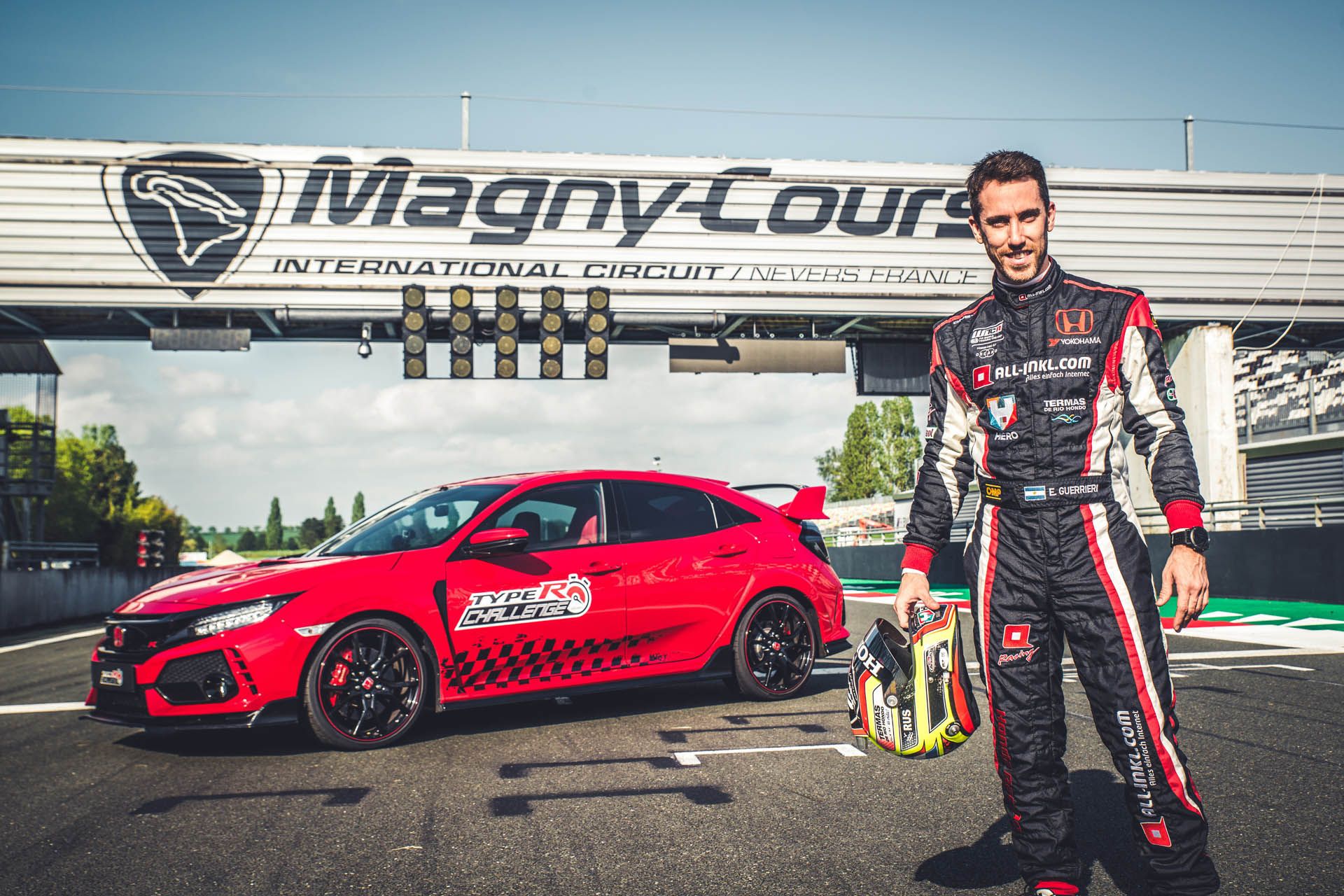 Honda-Civic-Type-R-Magny-Cours-01 Honda Civic Type R Claims Another Front-Drive Lap Record