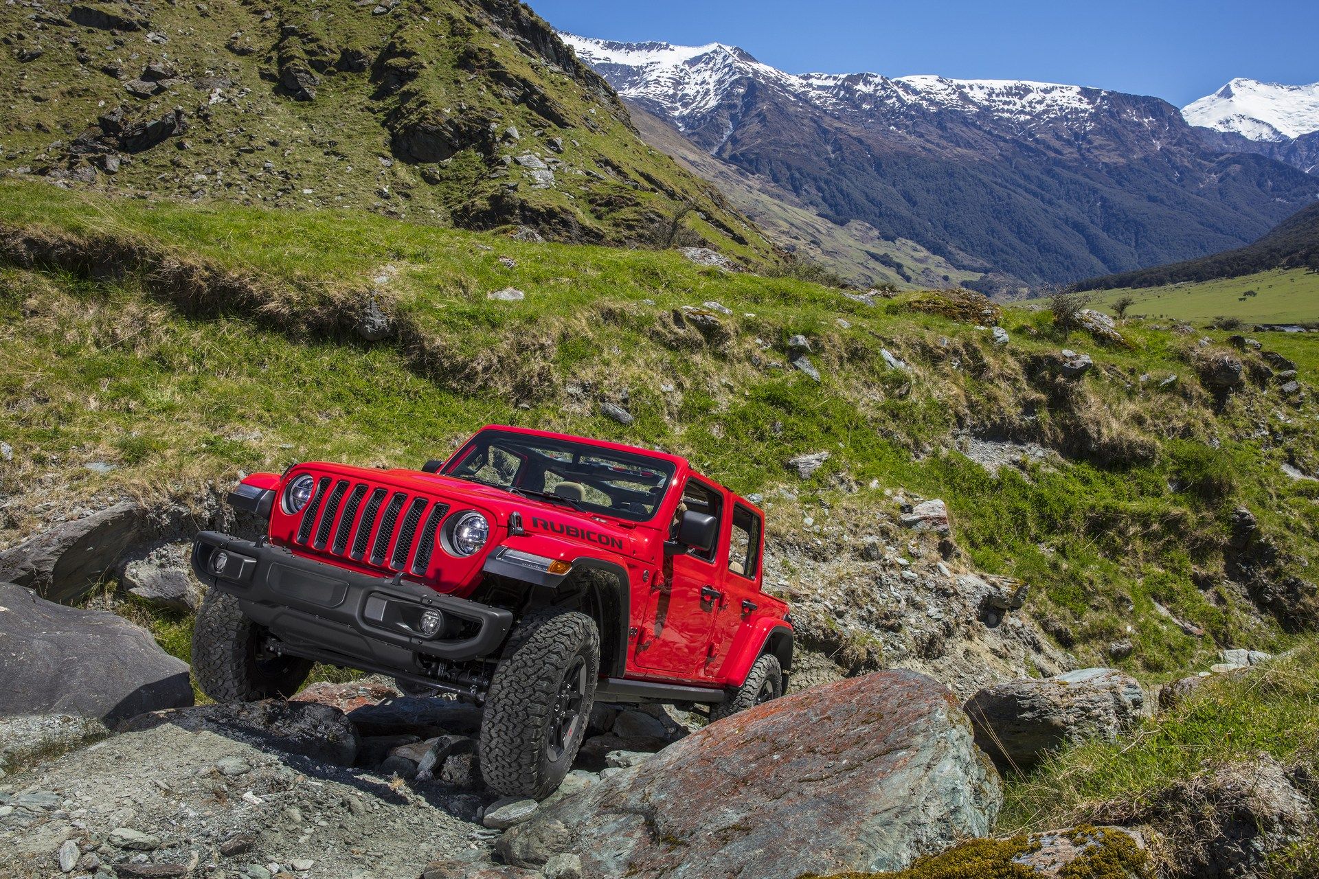 Jeep-Wrangler-16 2018 Jeep Wrangler Turbo Four Engine Improves Fuel Economy But Costs $3,000