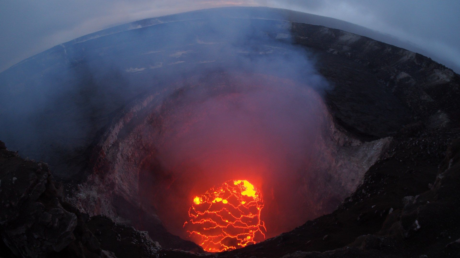 Kilauea-volcano-12 Ford Mustang Is No Match For Hawaii’s Kilauea Volcano